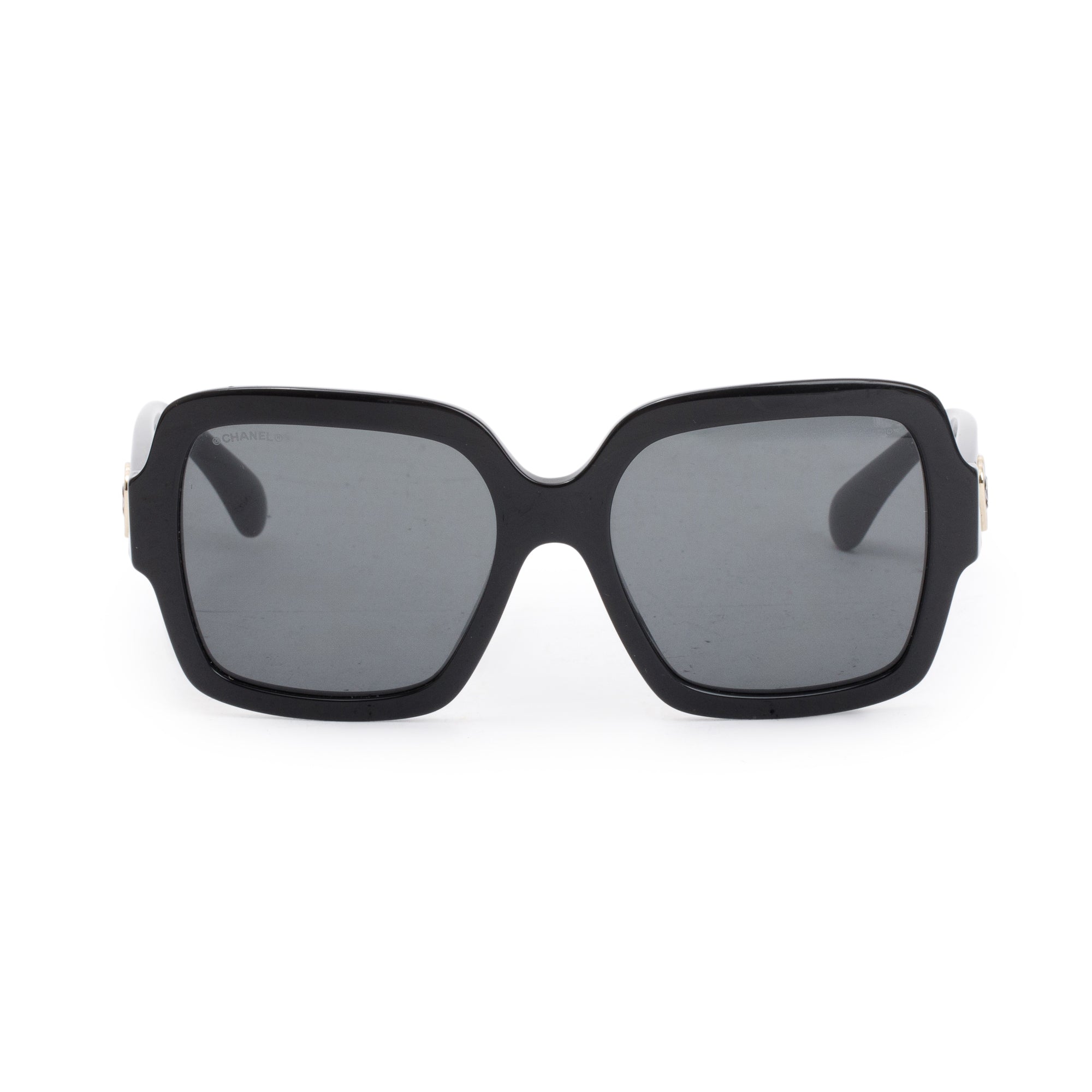 Chanel 5479 Black Acetate Heart CC Charm Square Sunglasses w/ Case