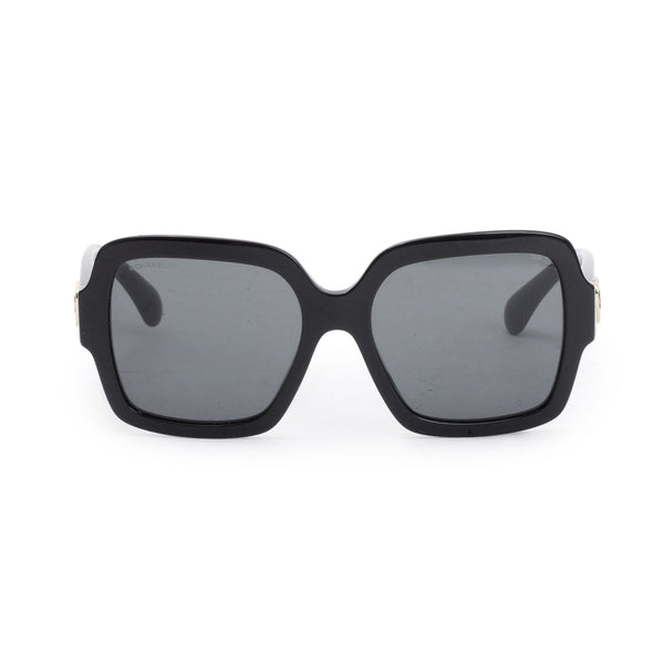 Chanel 5479 Black Acetate Heart CC Charm Square Sunglasses w/ Case