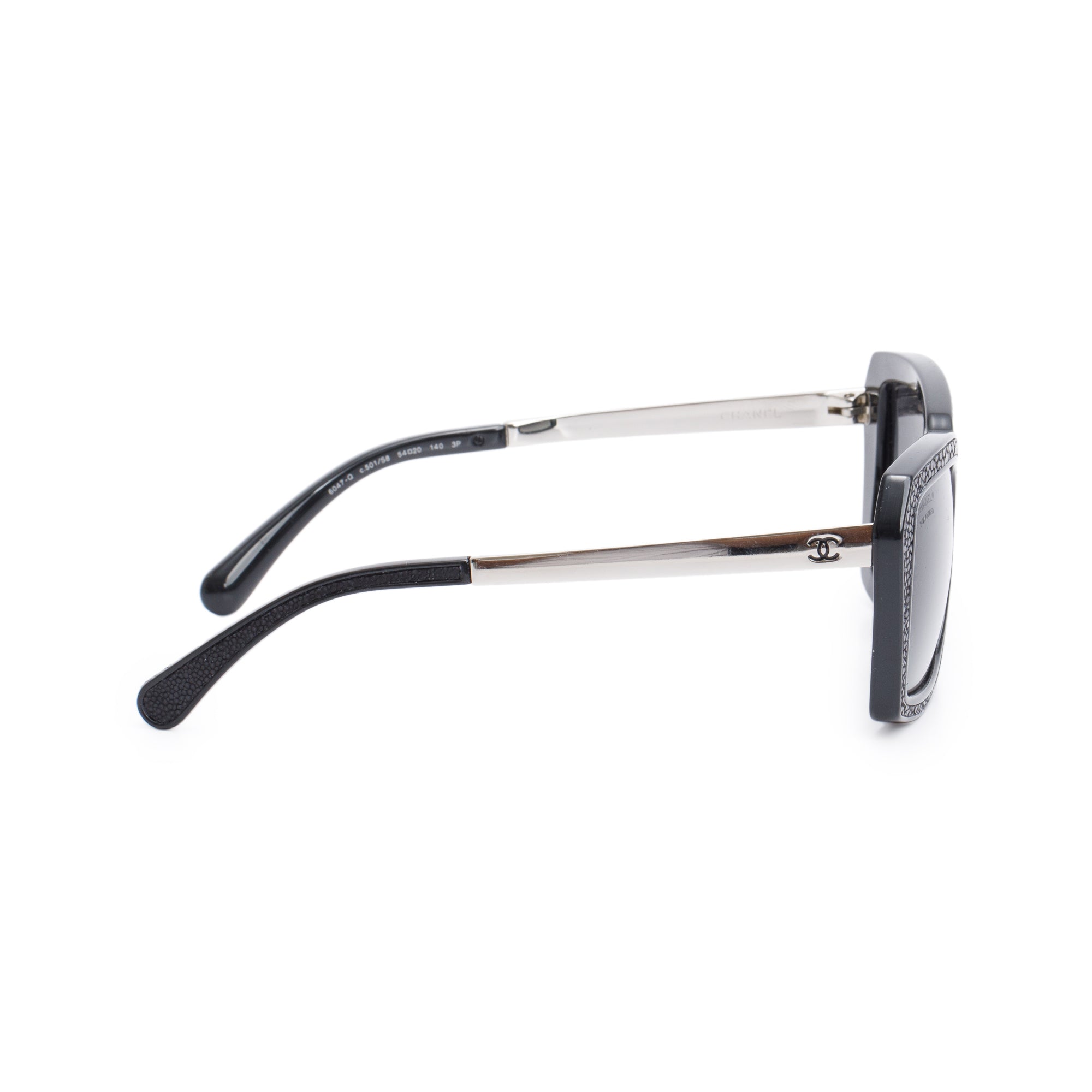 Chanel 6047-Q Black Acetate Stingray Leather CC Logo Polarized Sunglasses w/ Case