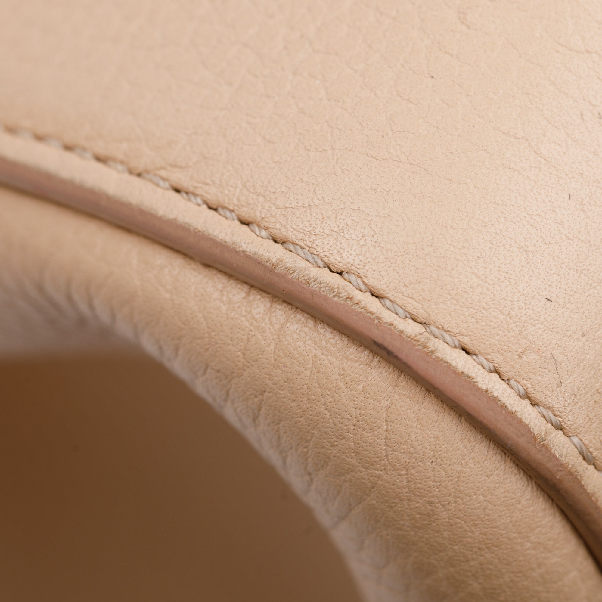 Chanel Beige Caviar Leather Medium Neo Excecutive Tote w/ Strap & Authenticity Card