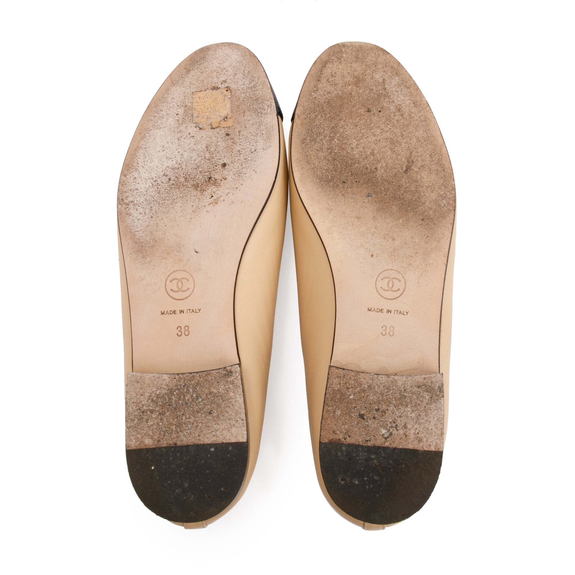 Chanel Beige/Black Lambskin Interlocking CC Logo Flats, Size 38 w/ Box