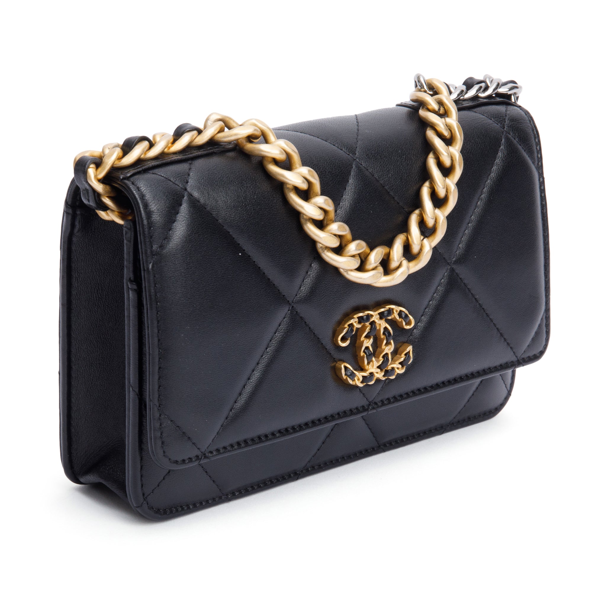 Chanel Black Lambskin Leather 19 Wallet On Chain w/ Box