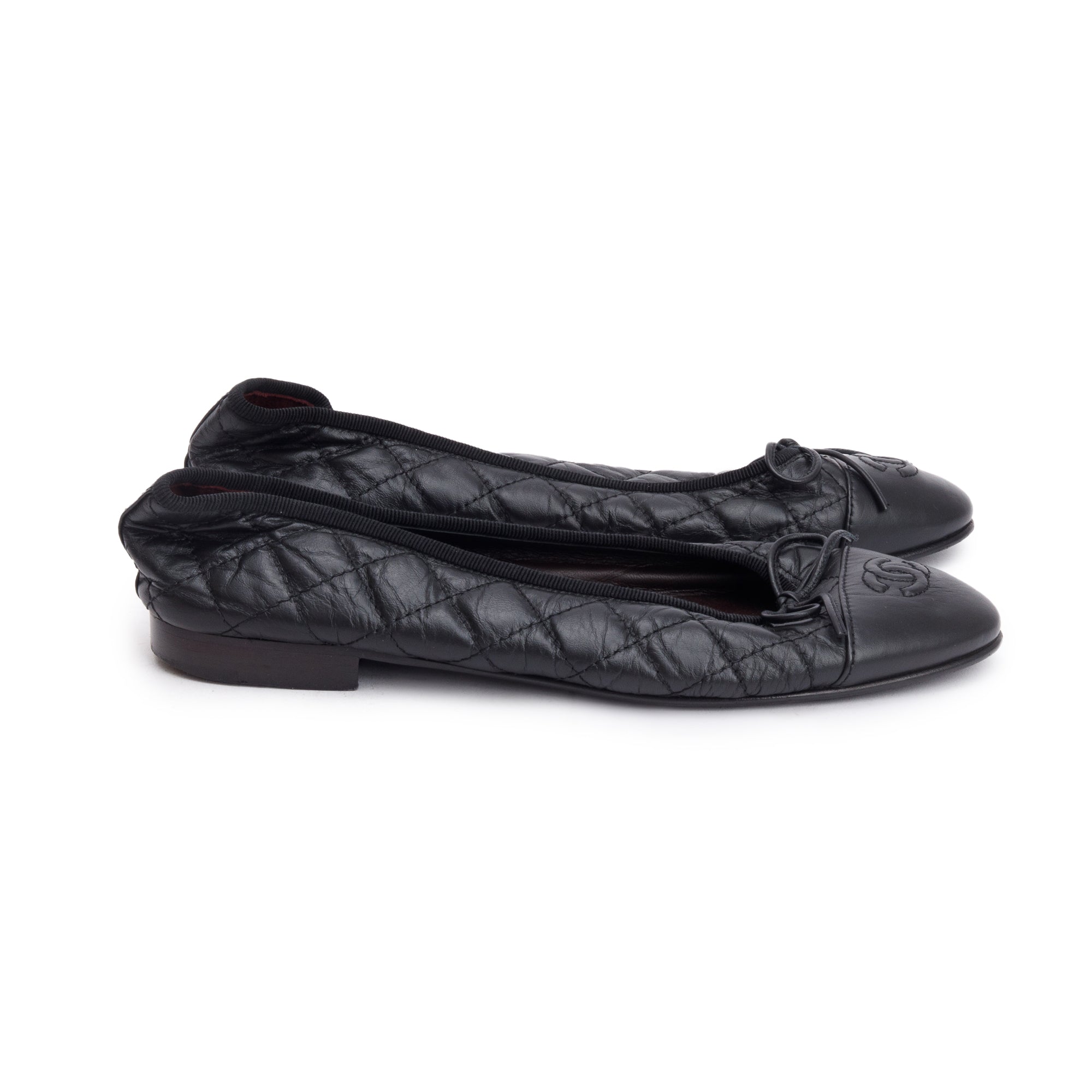 Chanel Black Leather Interlocking CC Logo Ballet Flats, Size 37.5