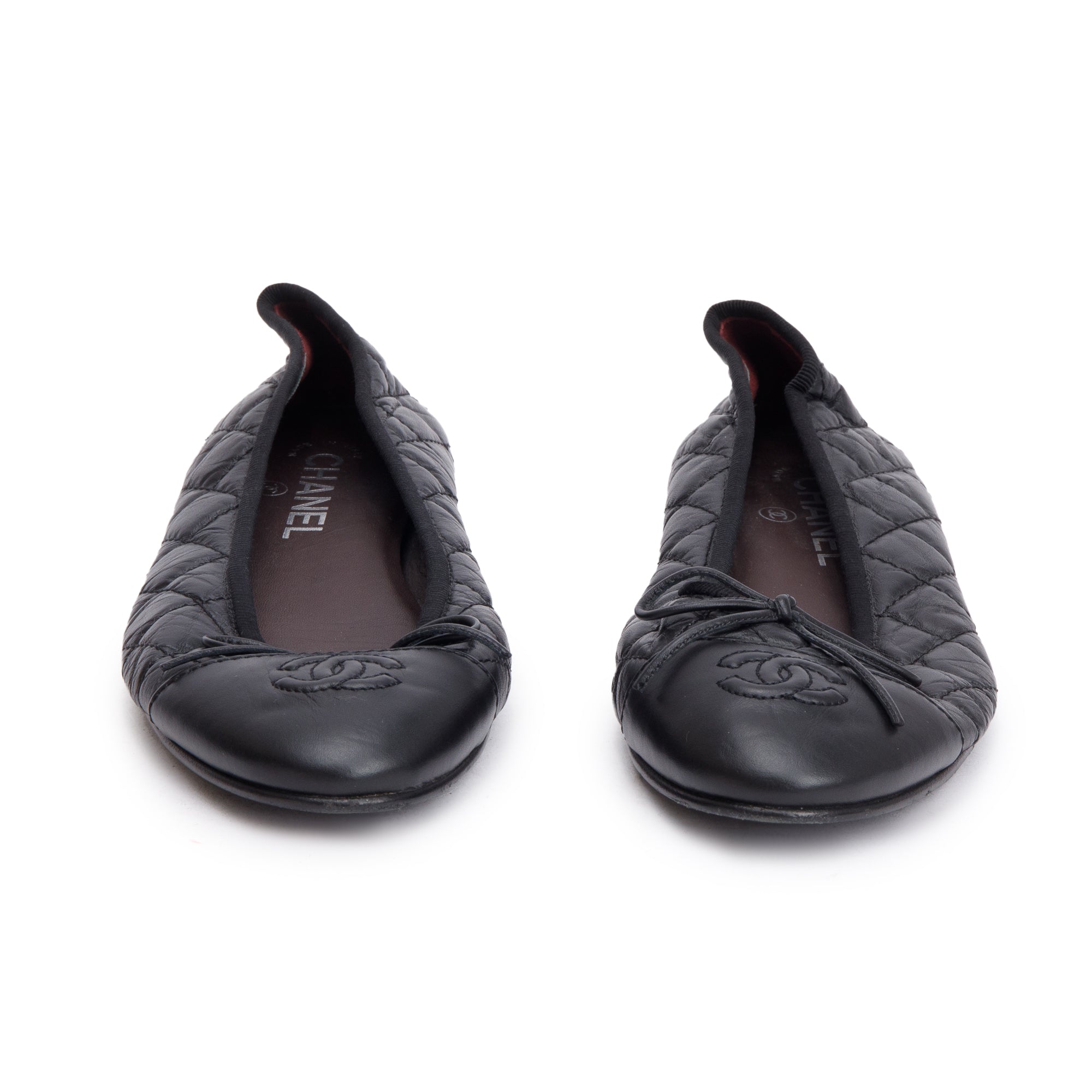 靴 CHANEL Black Leather Ballet Flats 37 Chanel Black Leather Interlocking CC Logo Ballet Flats, Size 37.5