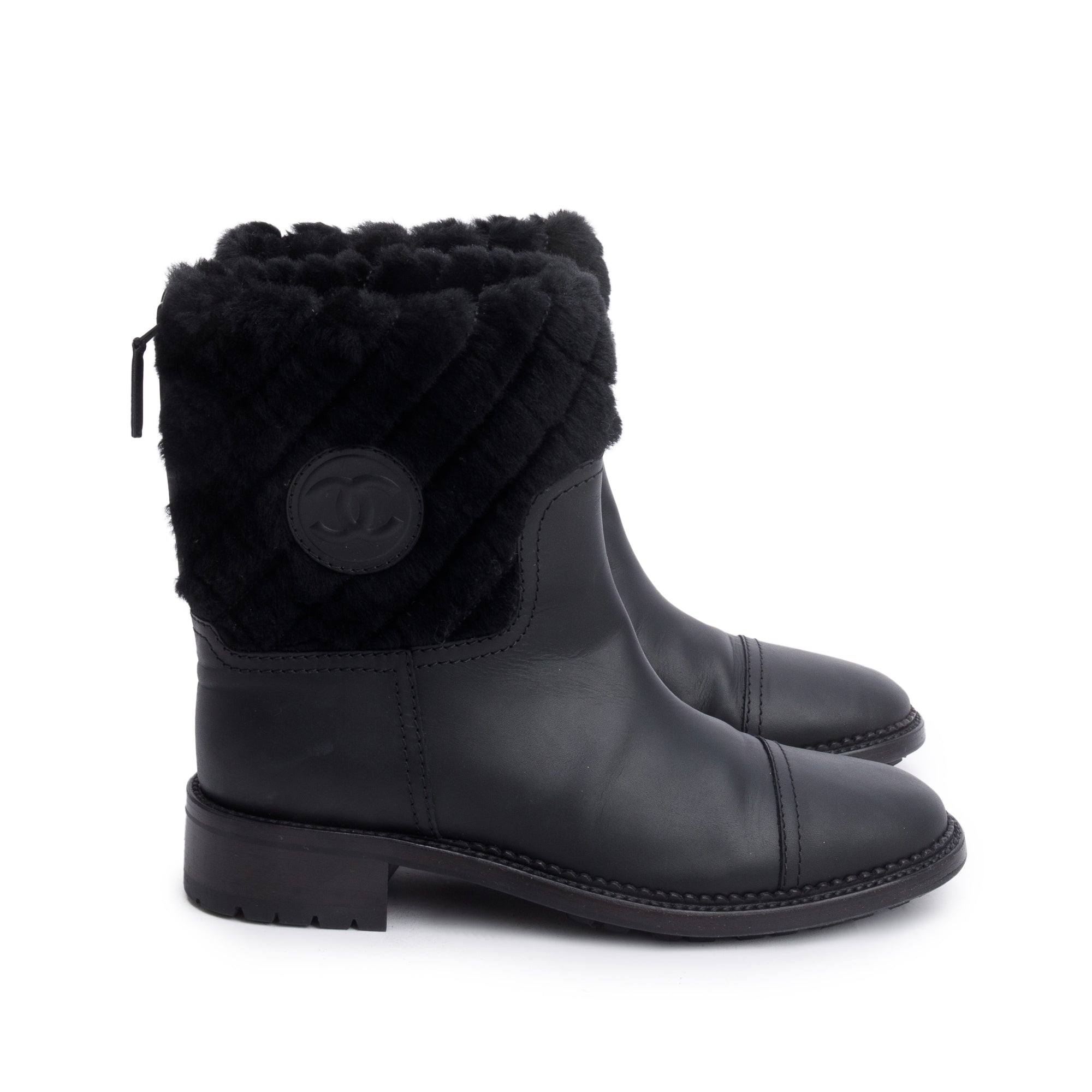 Chanel Black Leather Shearling Trim Interlocking CC Logo Short Boots, Size 40