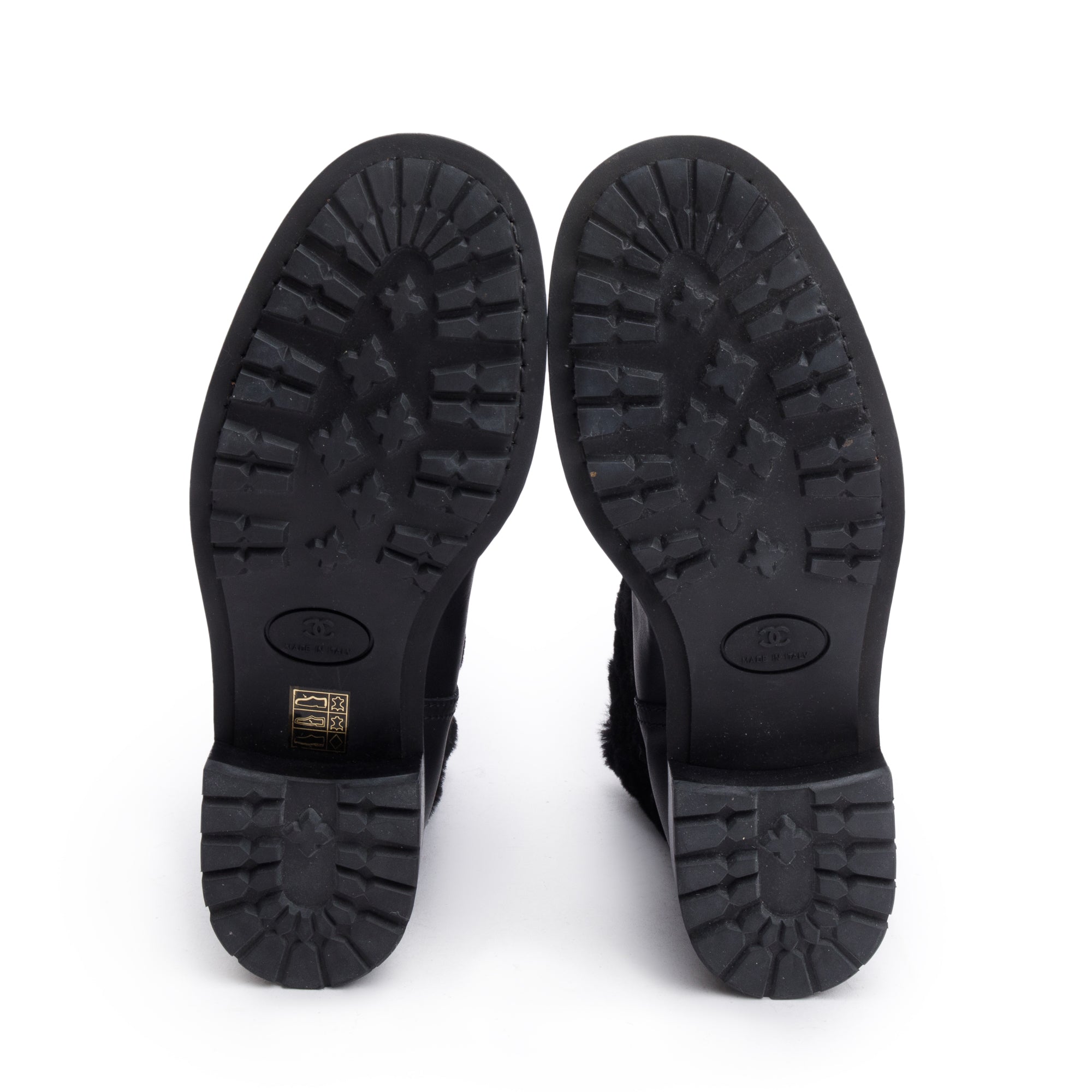 Chanel Black Leather Shearling Trim Interlocking CC Logo Short Boots, Size 40