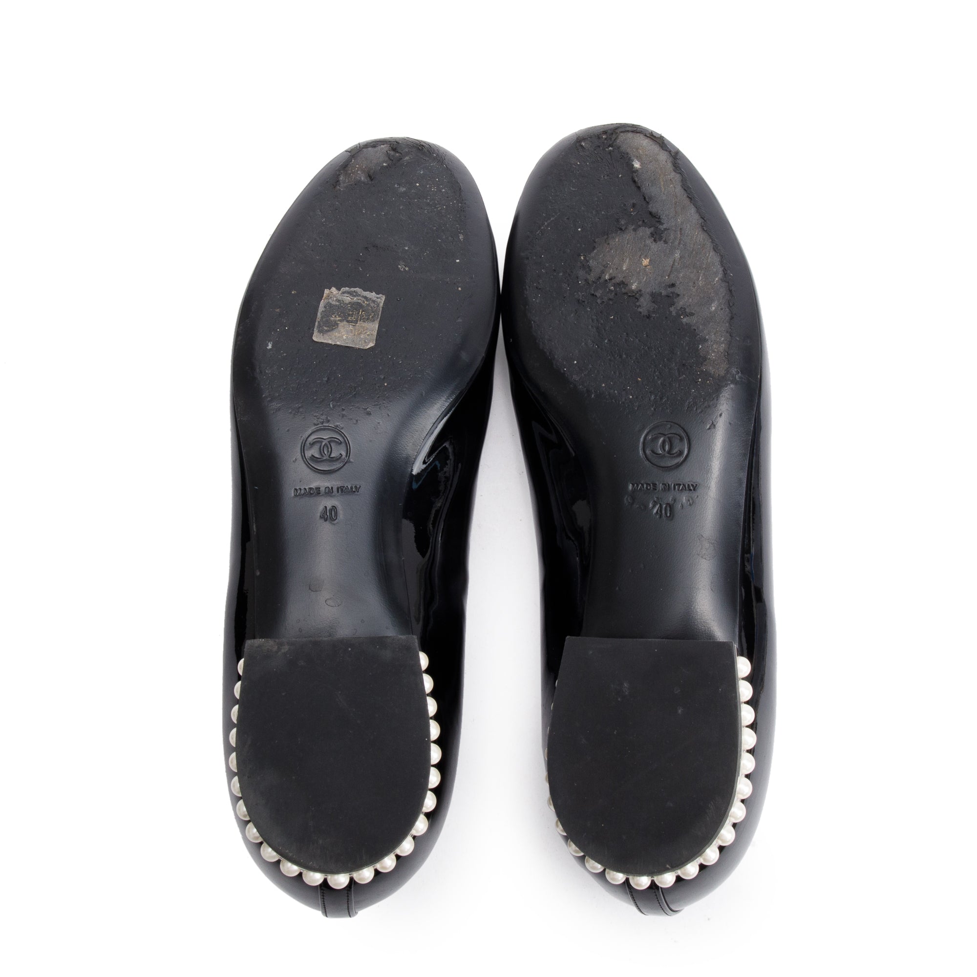 Chanel Black Patent Leather Faux Pearl CC Logo Loafer, Size 40 w/ Box
