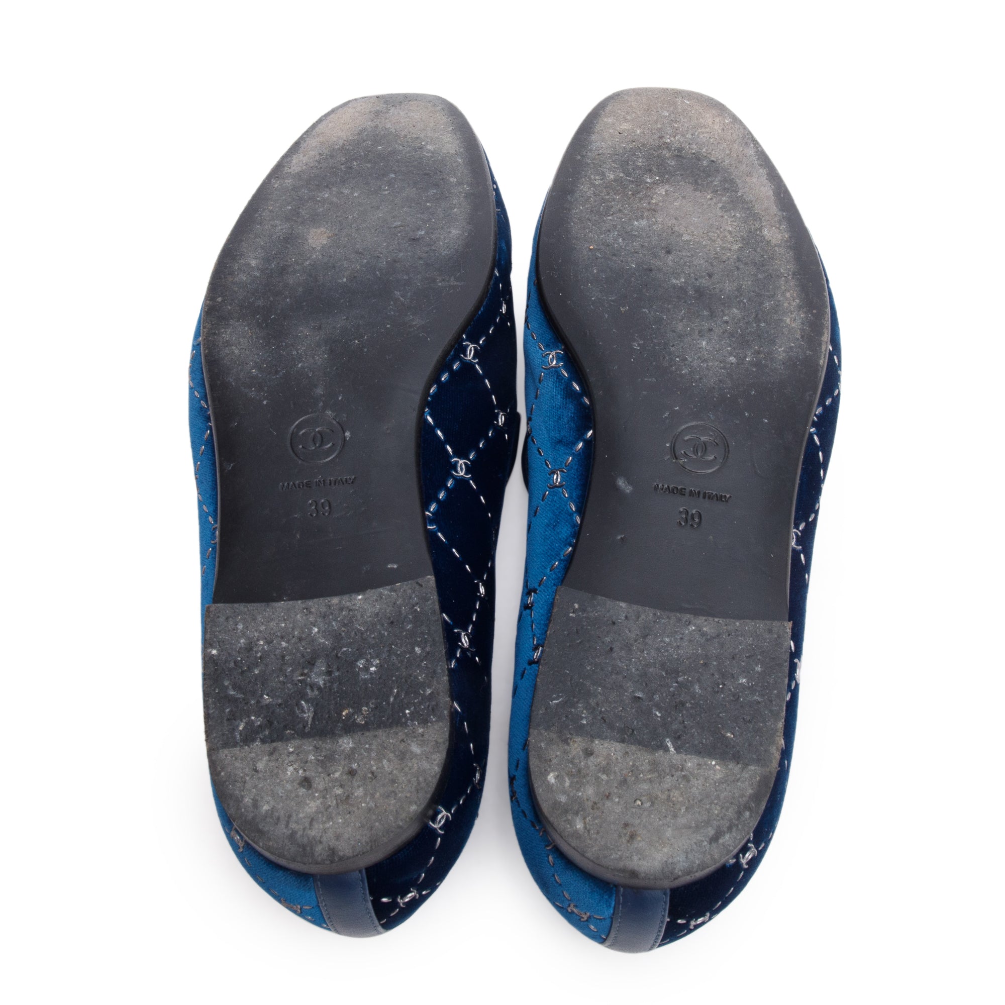 Chanel Blue Velvet CC Logo All Around Loafer, Size 39