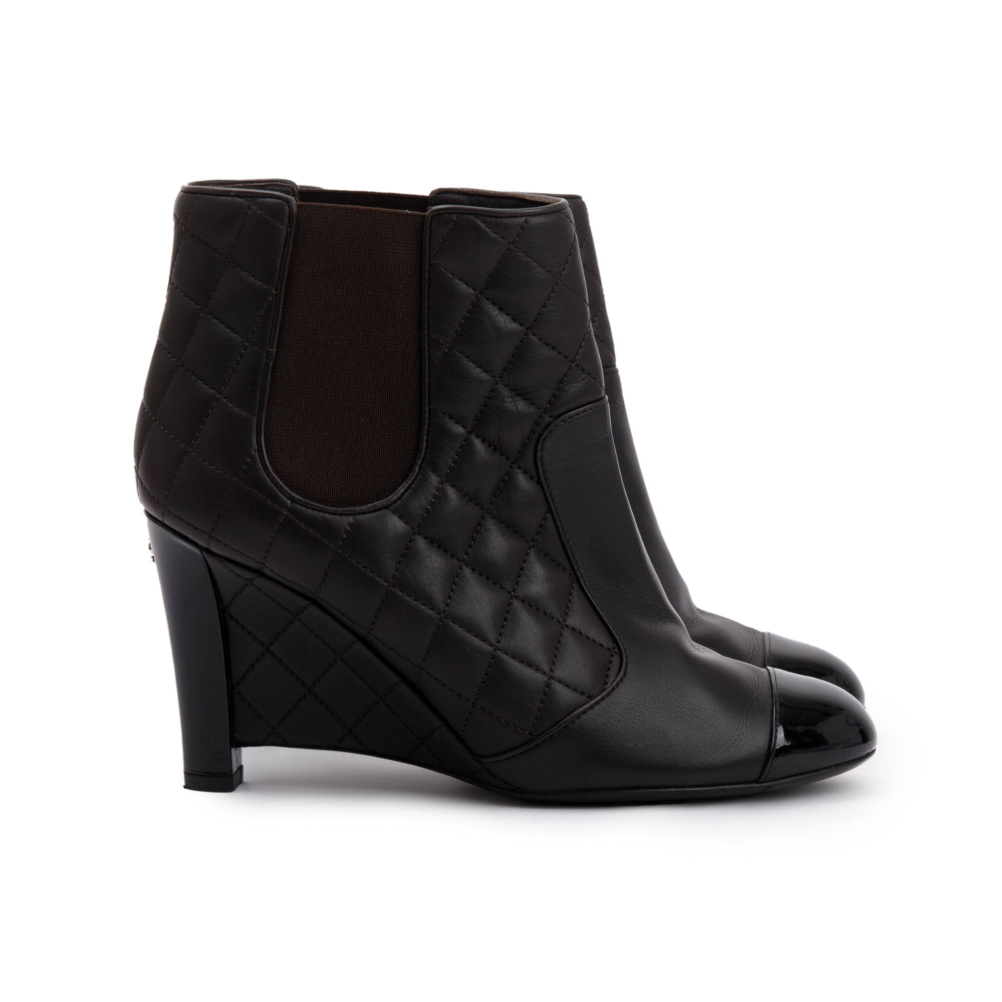 Chanel Brown Quilted Leather Interlocking CC Logo Chelsea Boots, Size 38.5