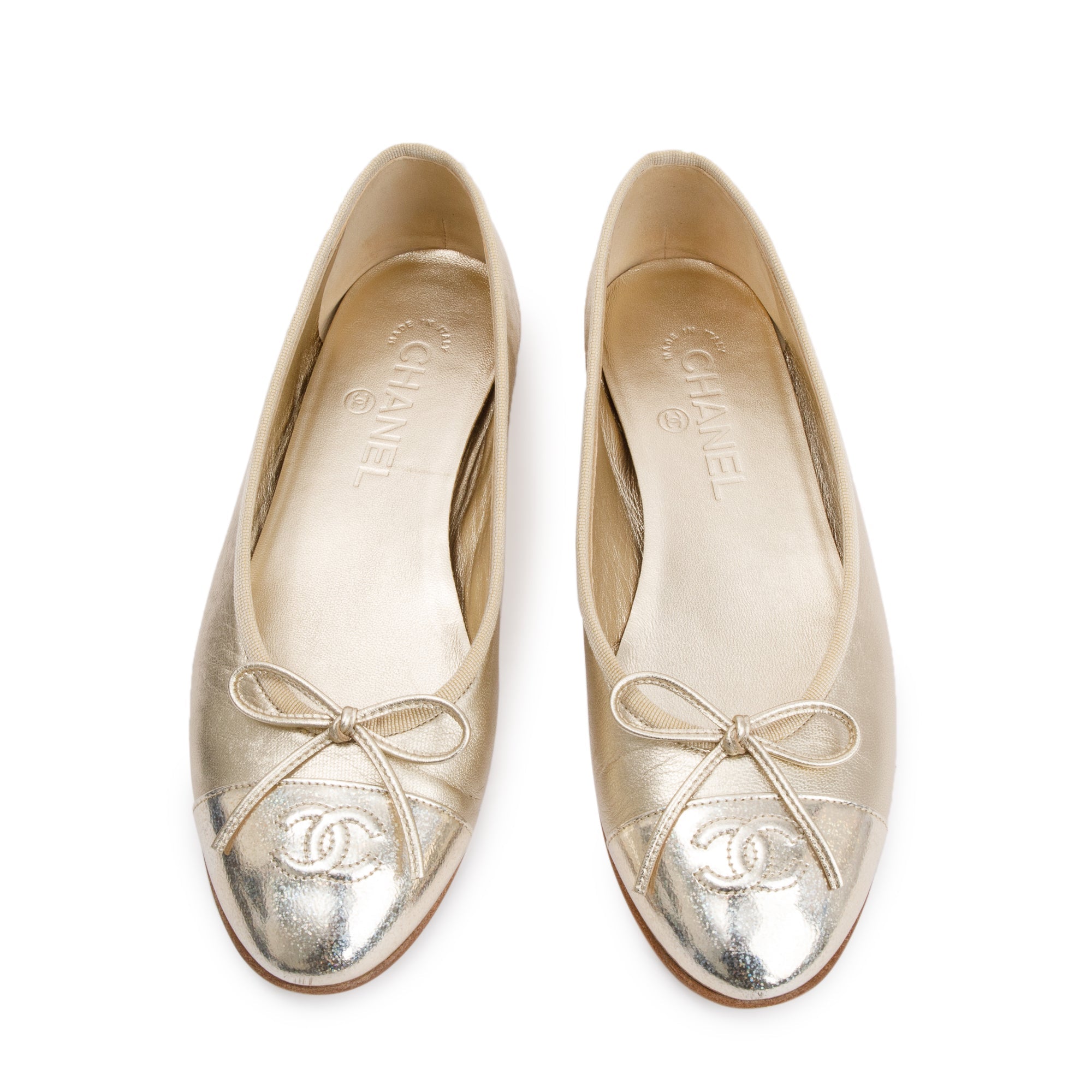 Chanel Gold Lambskin Interlocking CC Logo Flats, Size 38 w/ box