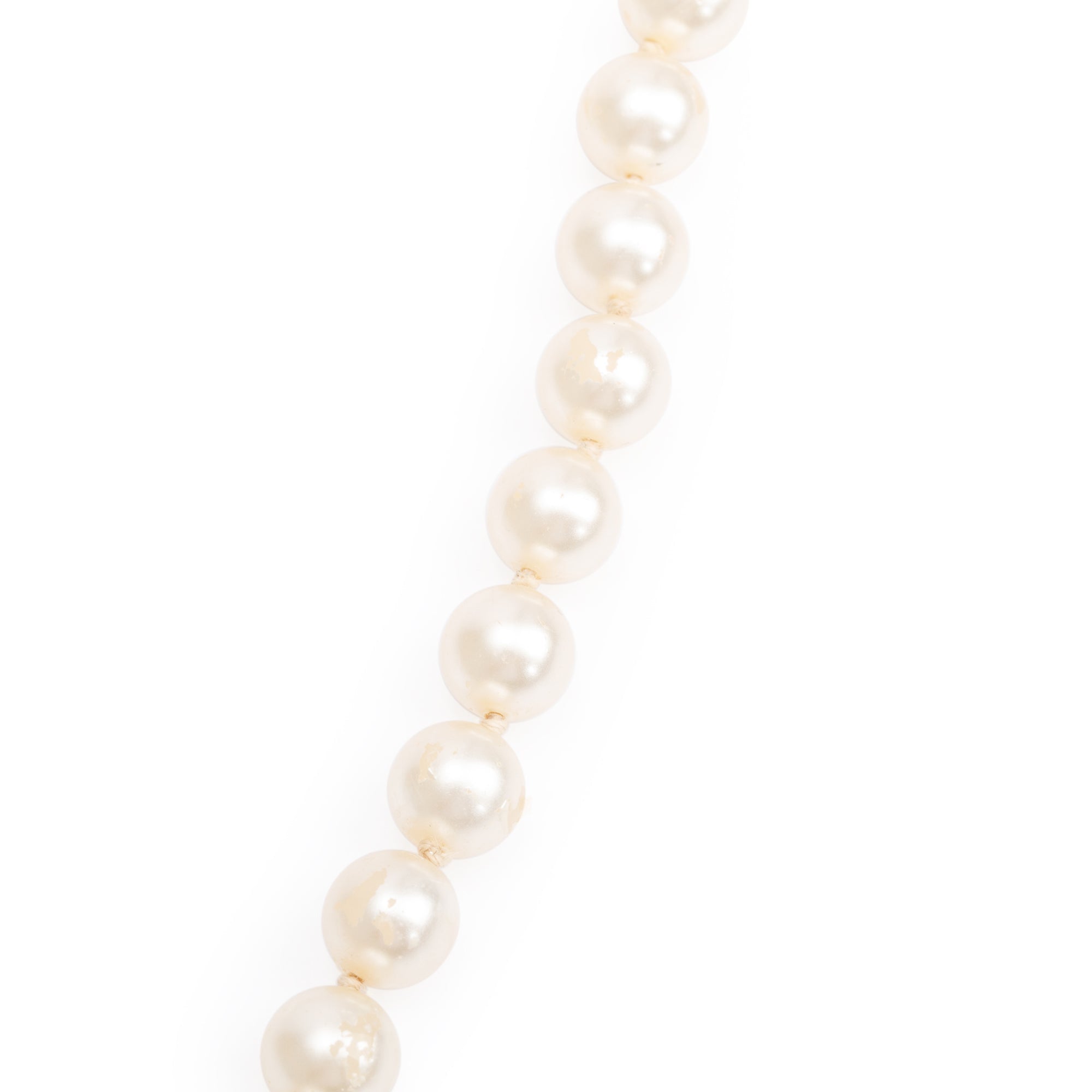 Chanel Palladium-Plated Faux Pearl CC Lariat Necklace