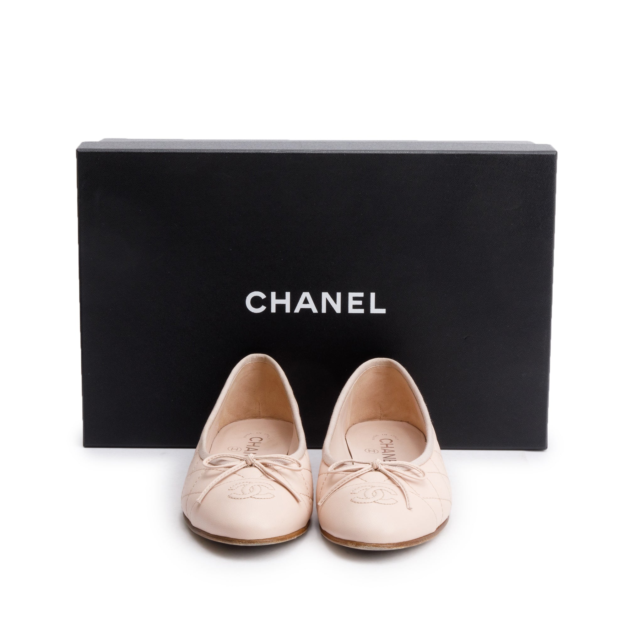 Chanel Pink Calfskin Leather Interlocking CC Logo Flats, Size 37 w/ Box