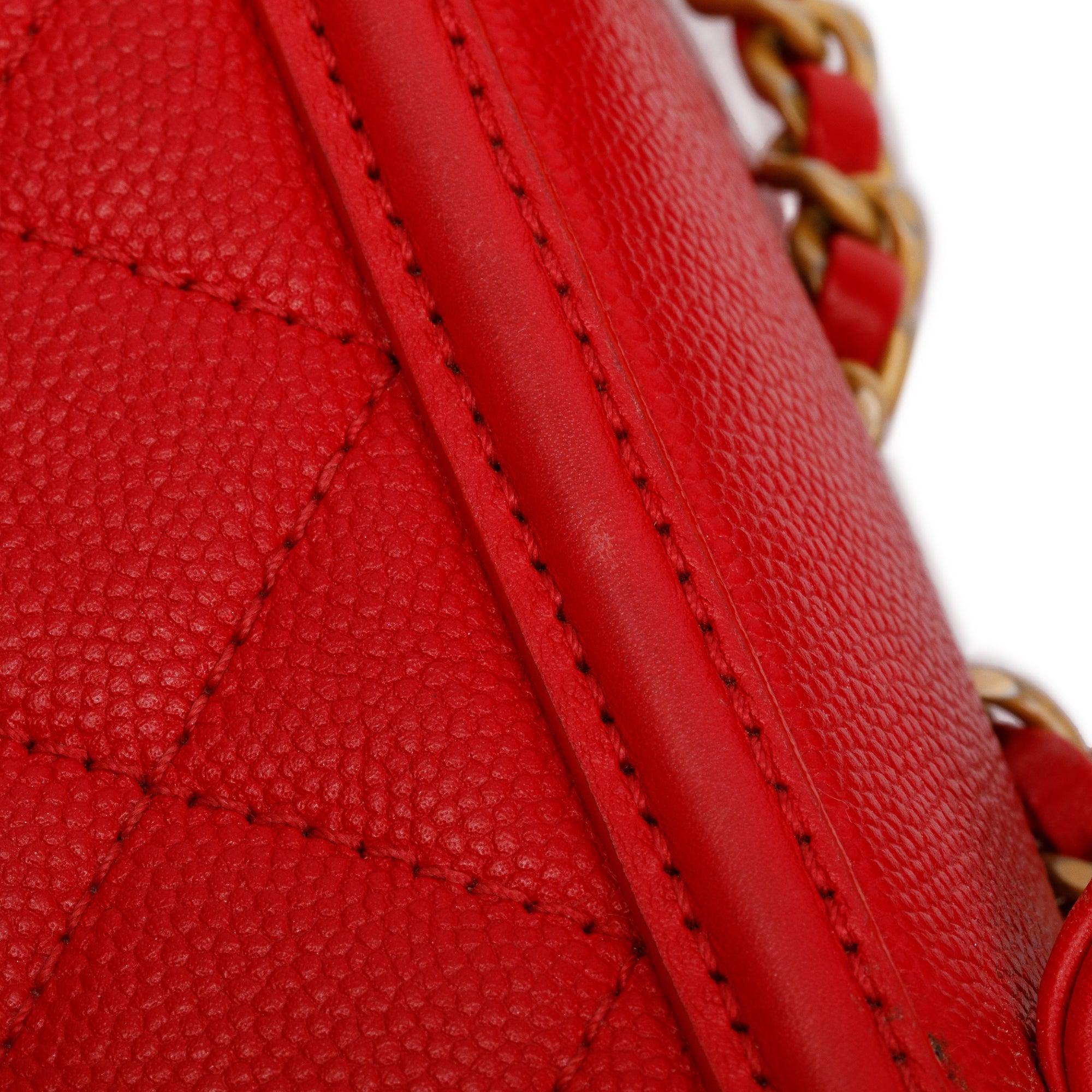 Chanel Red Quilted Caviar Leather Small CC Filigree Vanity Chain Clutch