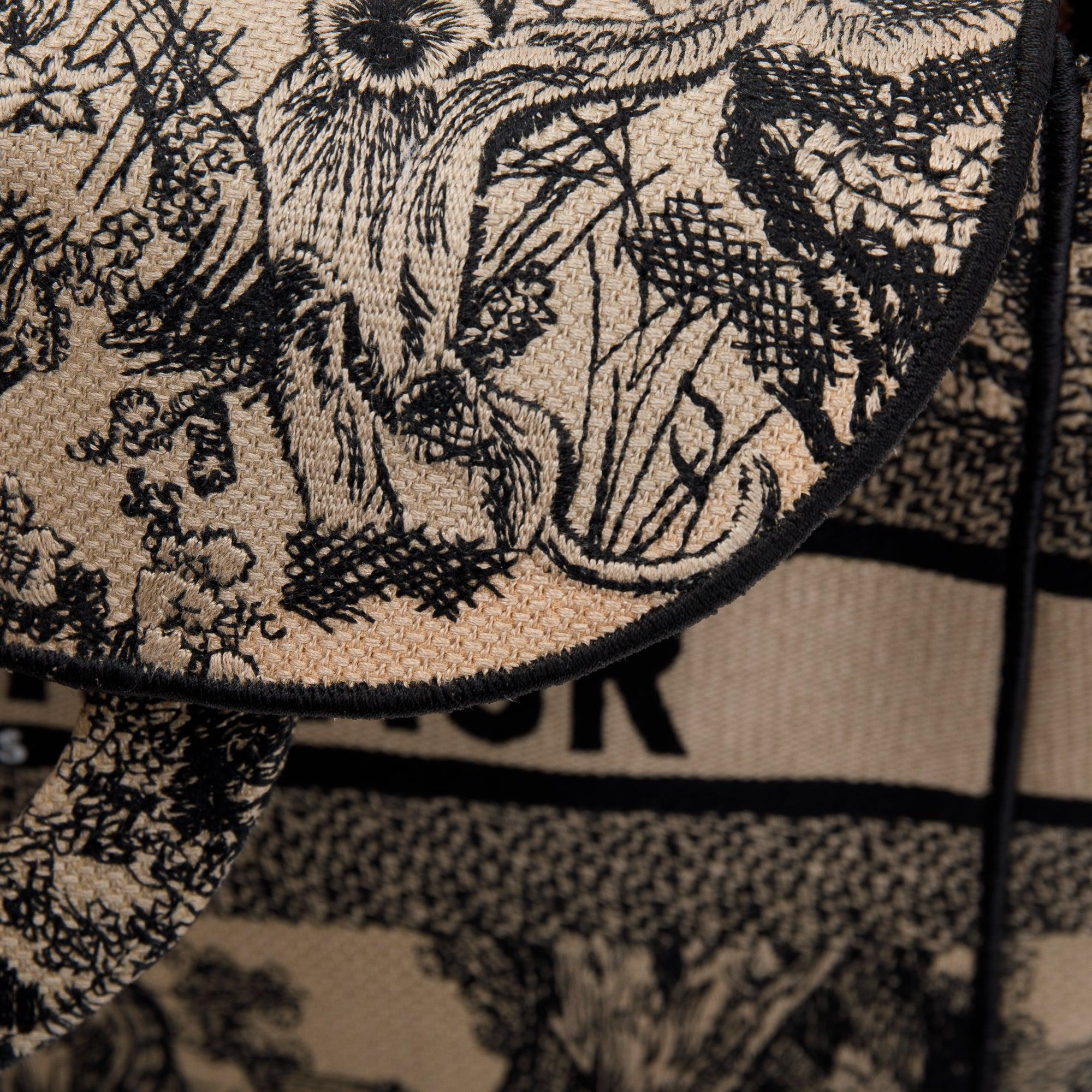 Christian Dior 2022 Beige & Black Toile De Jouy Soleil Embroidery Medium Lady D-Lite Bag w/ Strap & Box