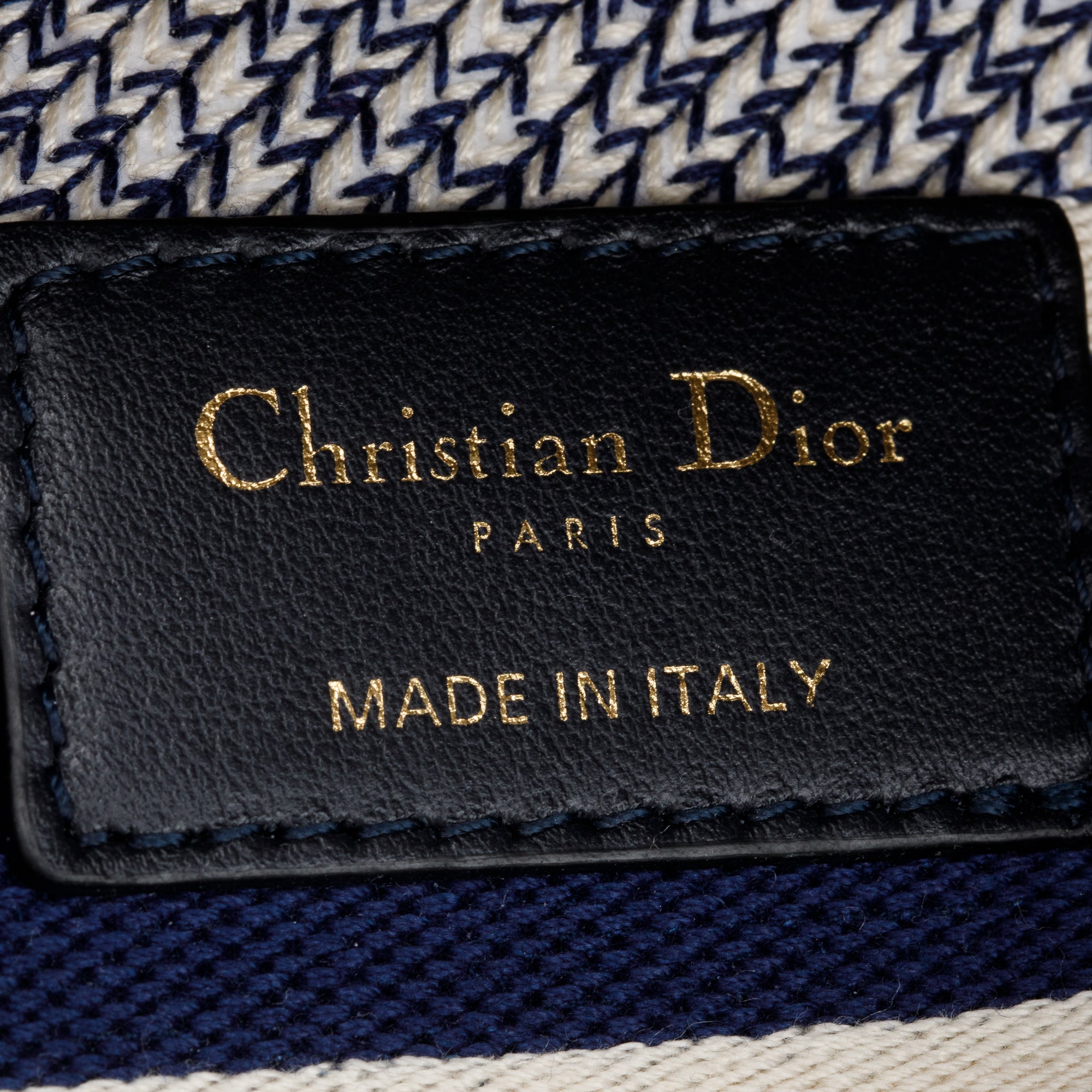 Christian Dior 2022 Blue Toile De Jouy Reverse Embroidery Medium Lady D-Lite Bag w/ Strap