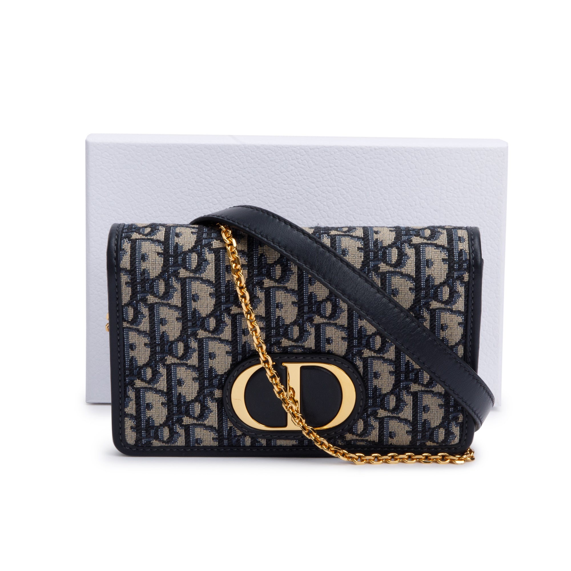 Christian Dior 2022 Navy Oblique 30 Montaigne 2-In-1 Pouch Bag w/ Box & Authenticity Card