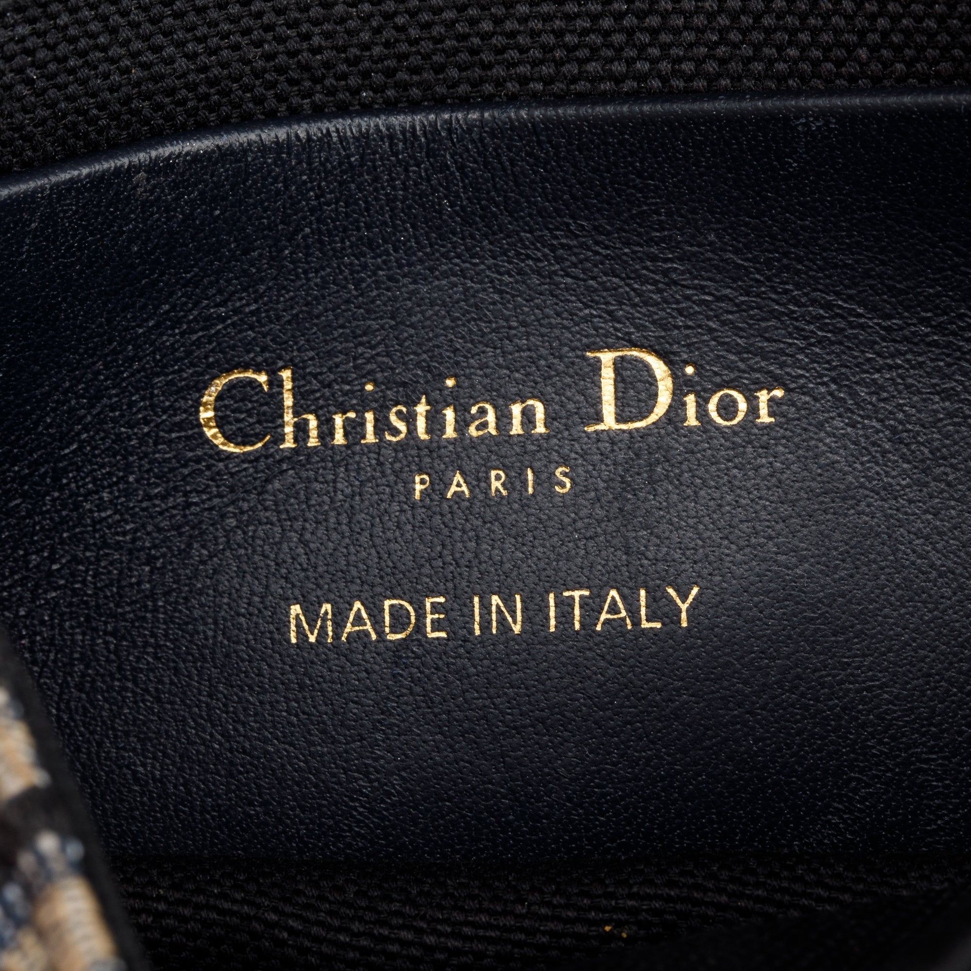 Christian Dior 2022 Navy Oblique Nano 30 Montaigne 2-In-1 Pouch Bag w/ Box & Authenticity Card