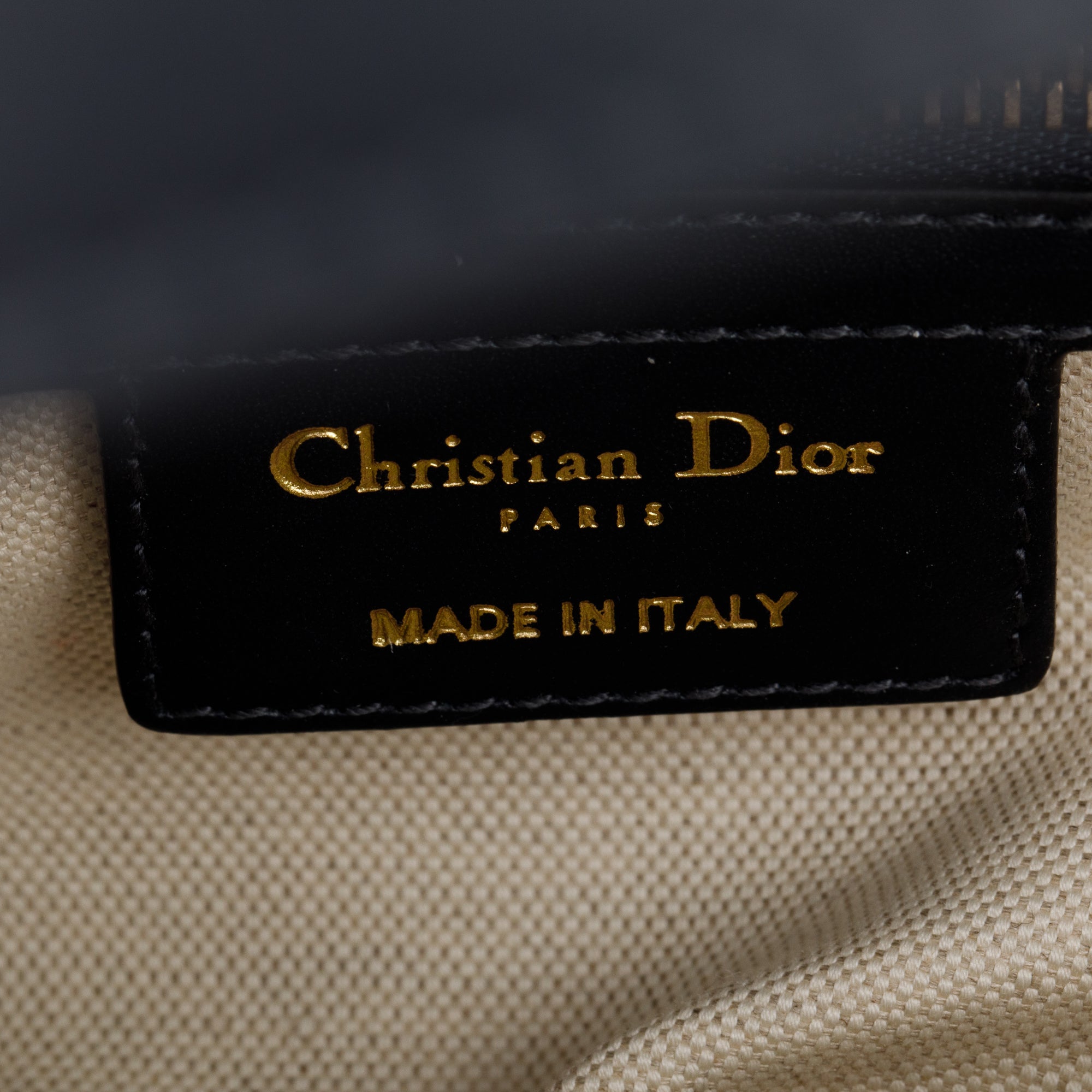 Christian Dior 2022 Oblique Medium Saddle Bag w/ Strap, Box & Authenticity Card