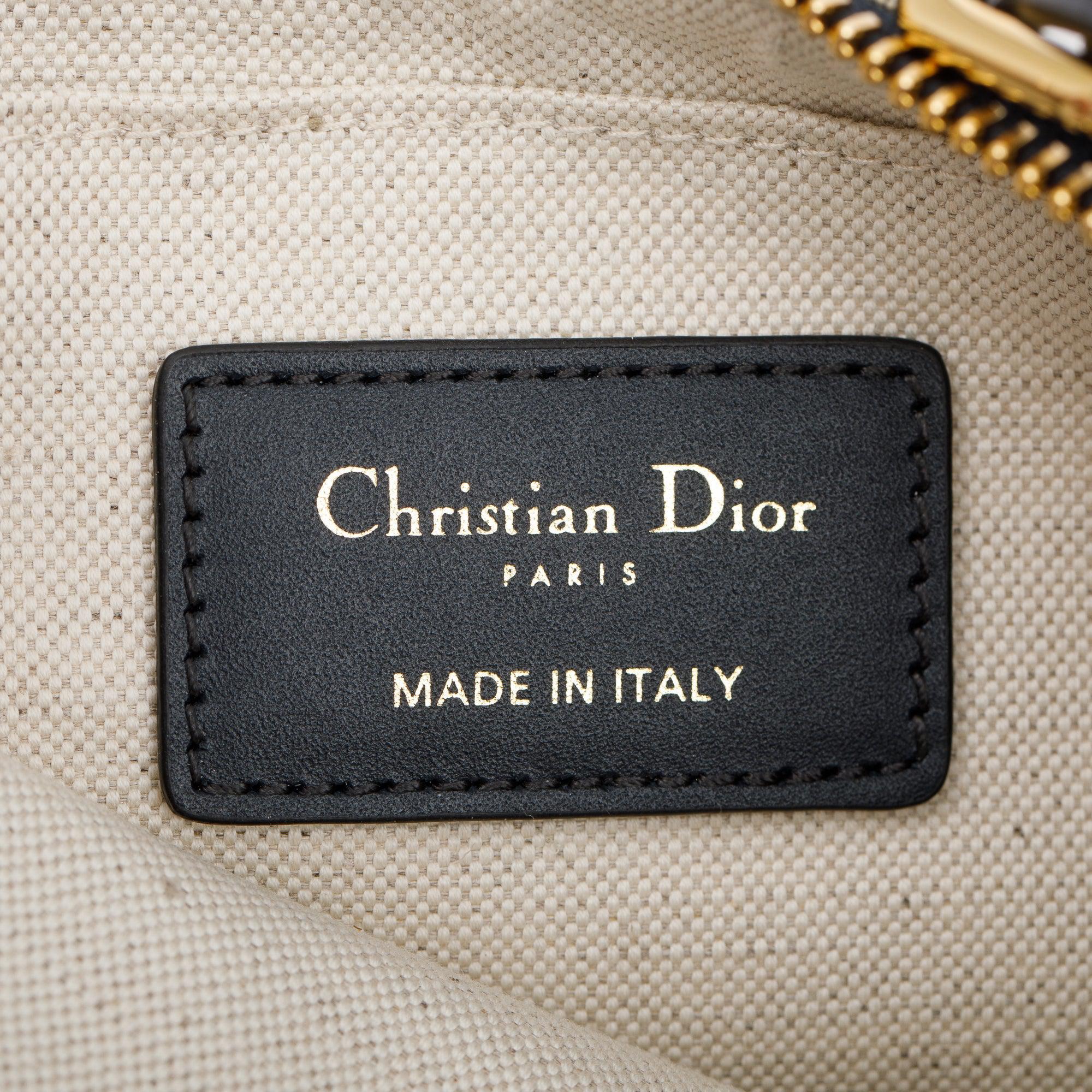 Christian Dior 2023 Oblique CD Lounge Bag W Box Authenticity Card Christian Dior 2023 Oblique CD Lounge Bag W Box Authenticity Card