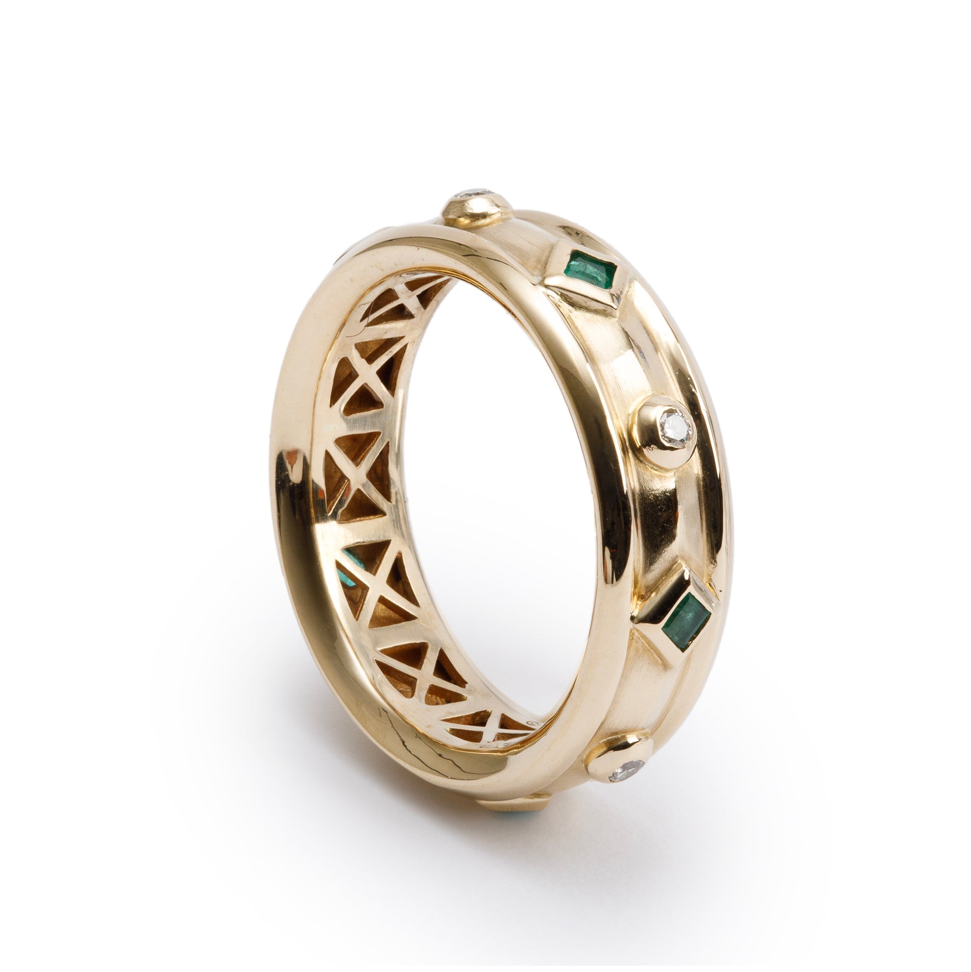 David Yurman 18k Yellow Gold Diamond & Emerald Modern Renaissance 6.6 MM Band Ring, Size 7.25 w/ Box