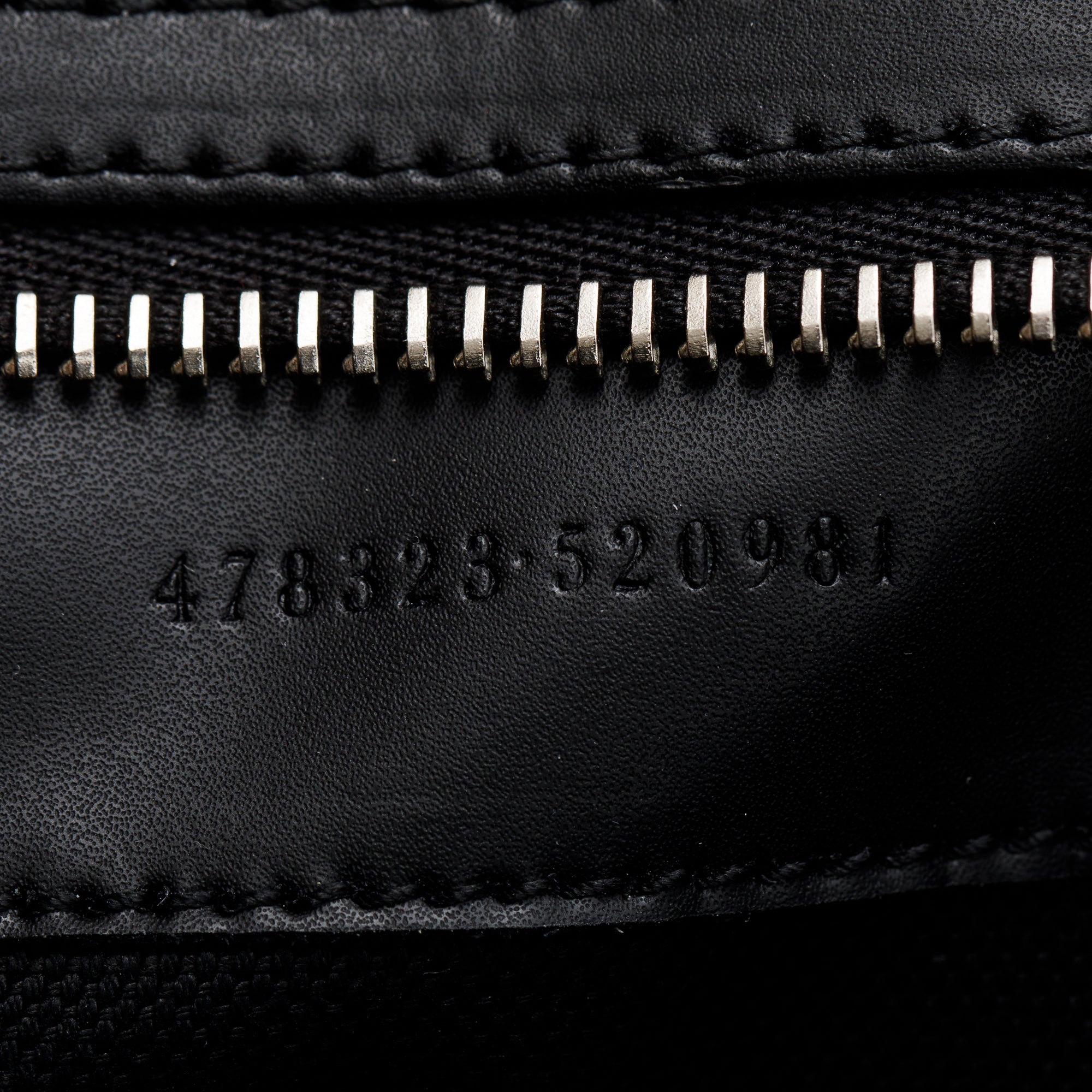 Gucci Black GG Supreme Canvas Cary-On Duffle Bag w/ Box