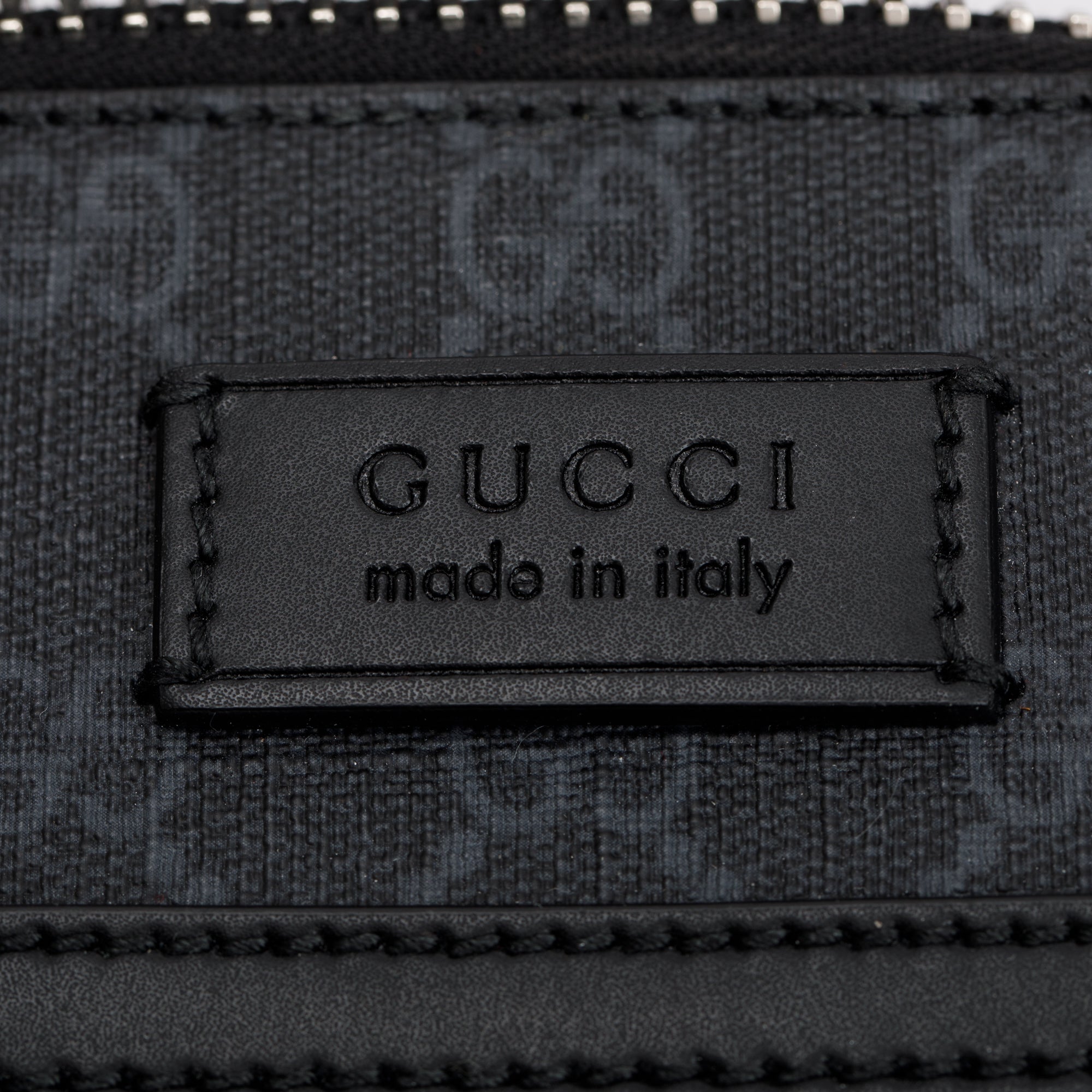 Gucci Black GG Supreme Small Messenger Bag w/ Box