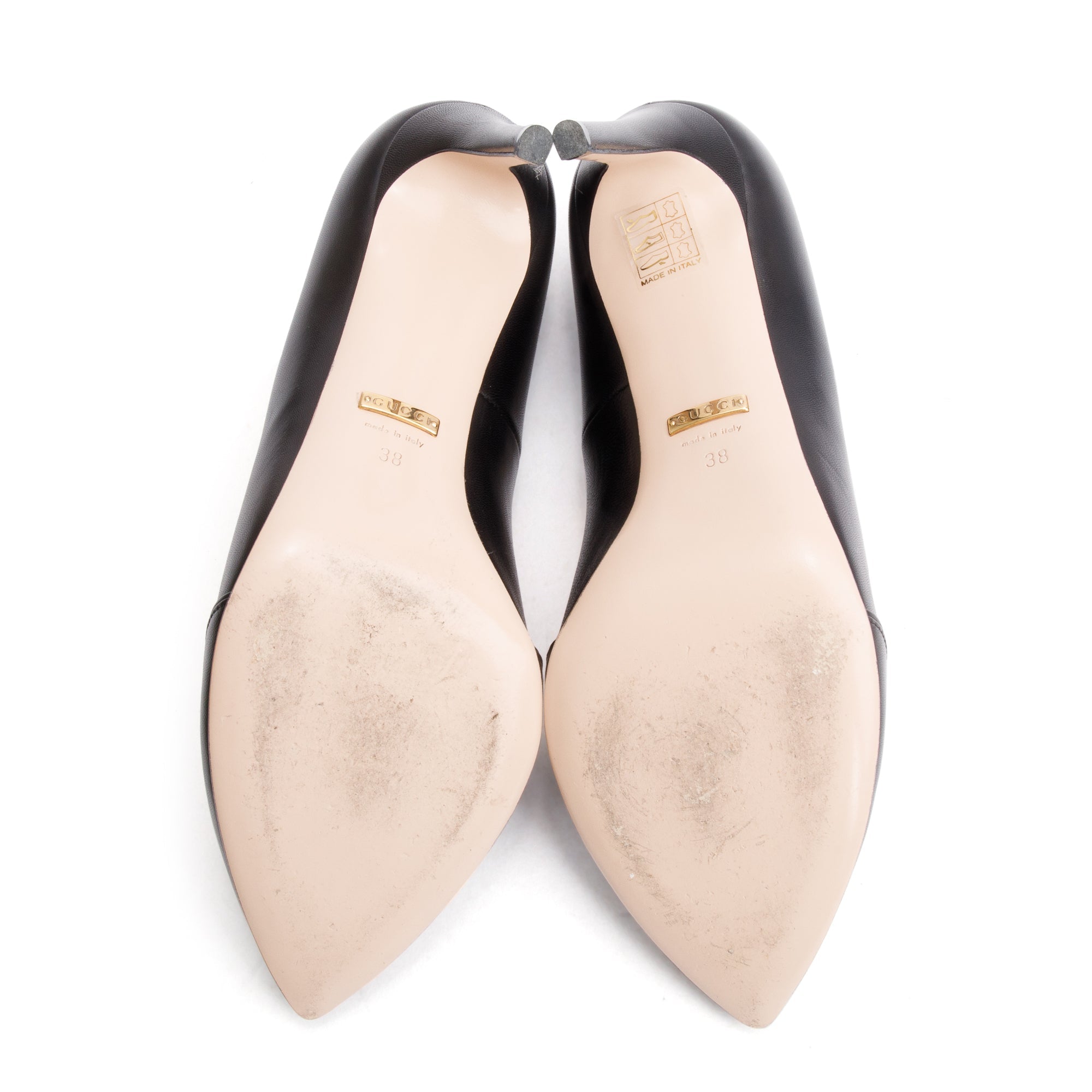 Gucci Black Leather Chain Link Accent Pumps, Size 38 w/ Box