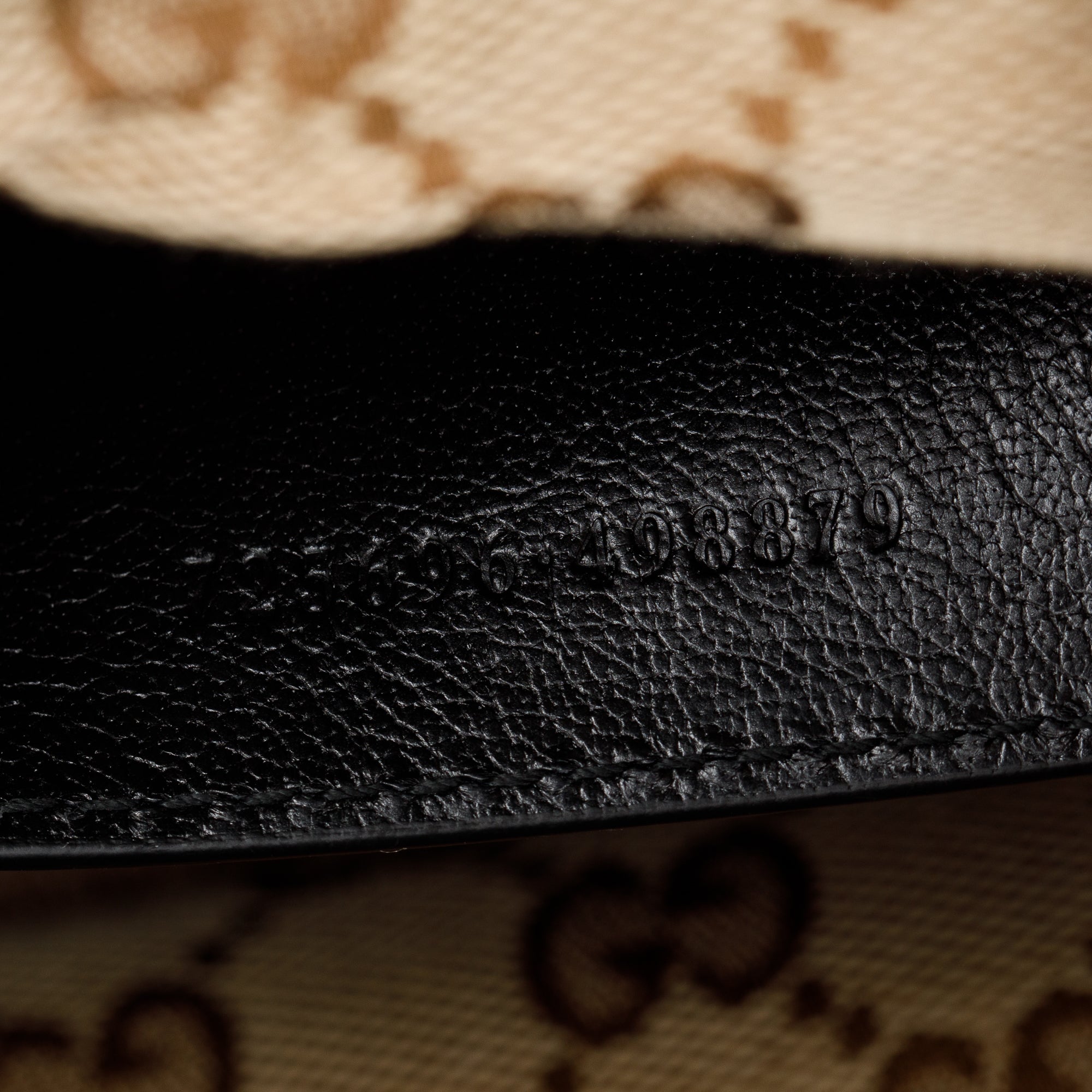 Gucci Black Leather Crossbody Bag With Tonal Double G