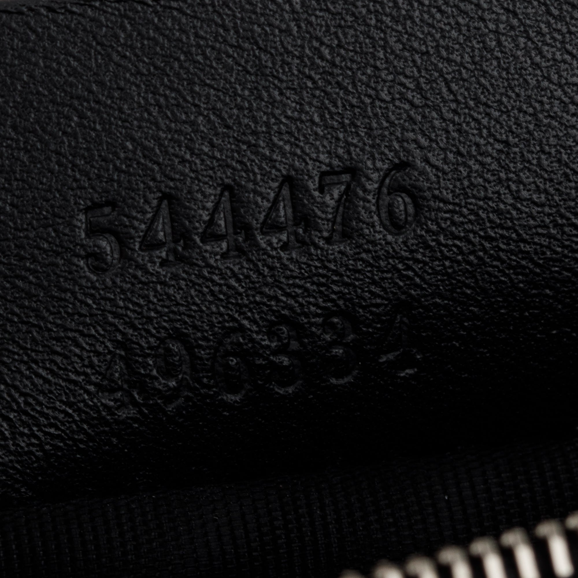 Gucci Black Microguccissima Leather Key Pouch w/ Box