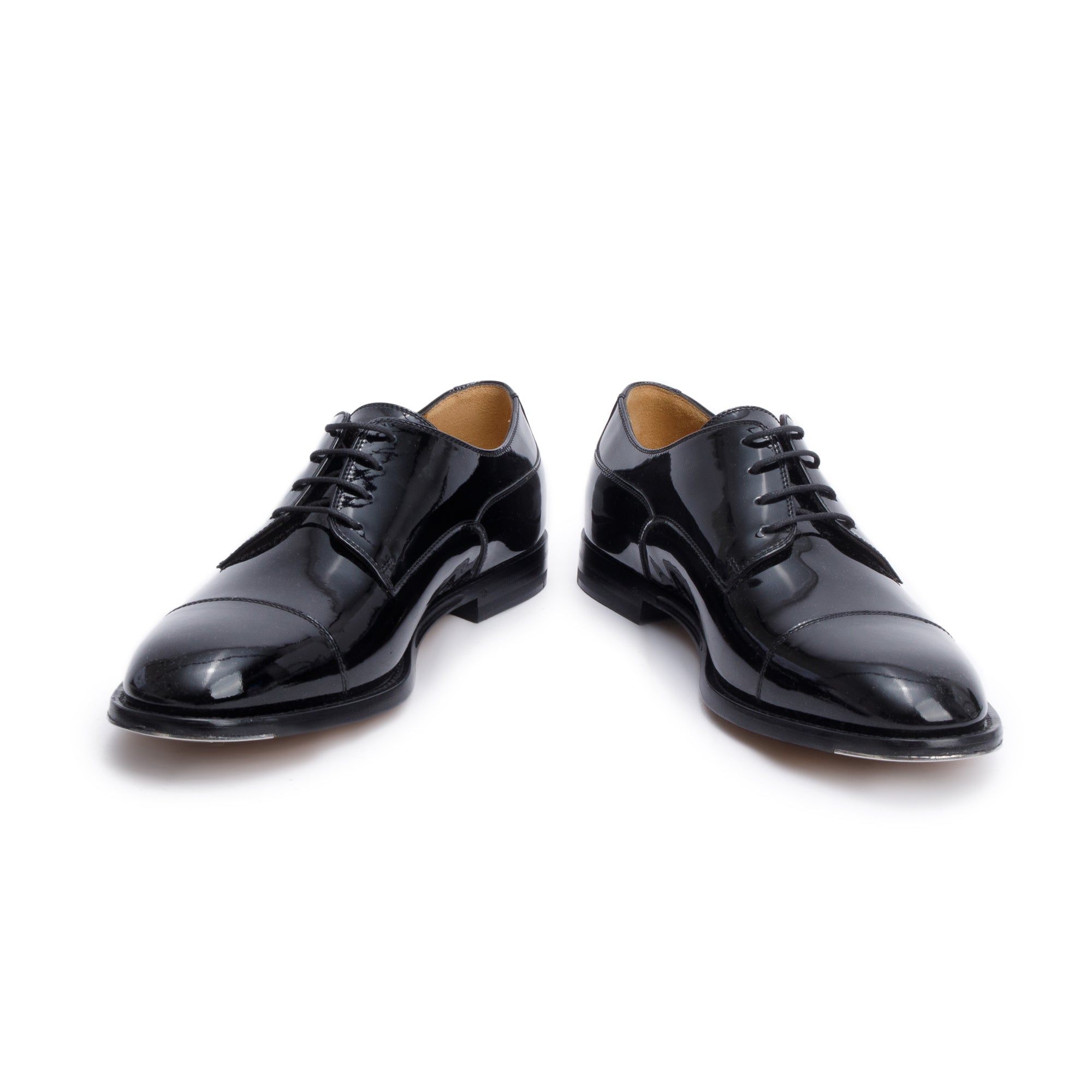 Gucci Black Patent Leather Lace-Up Shoe, Size 8