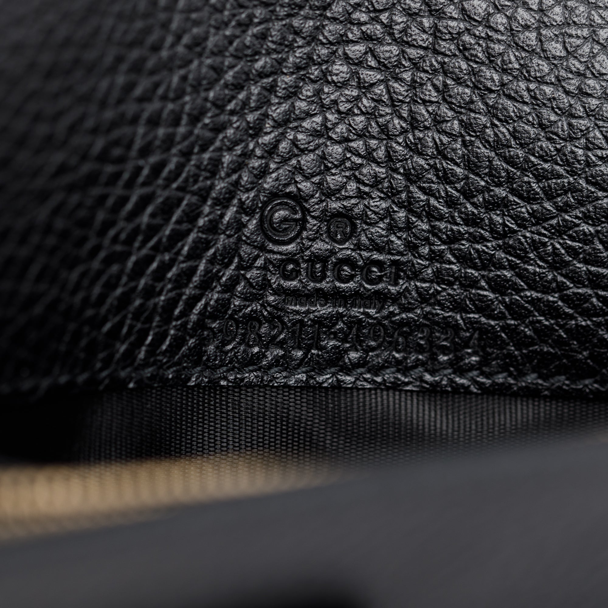 Gucci Black Pebbled Calfskin Soho Wallet On Chain w/ Box