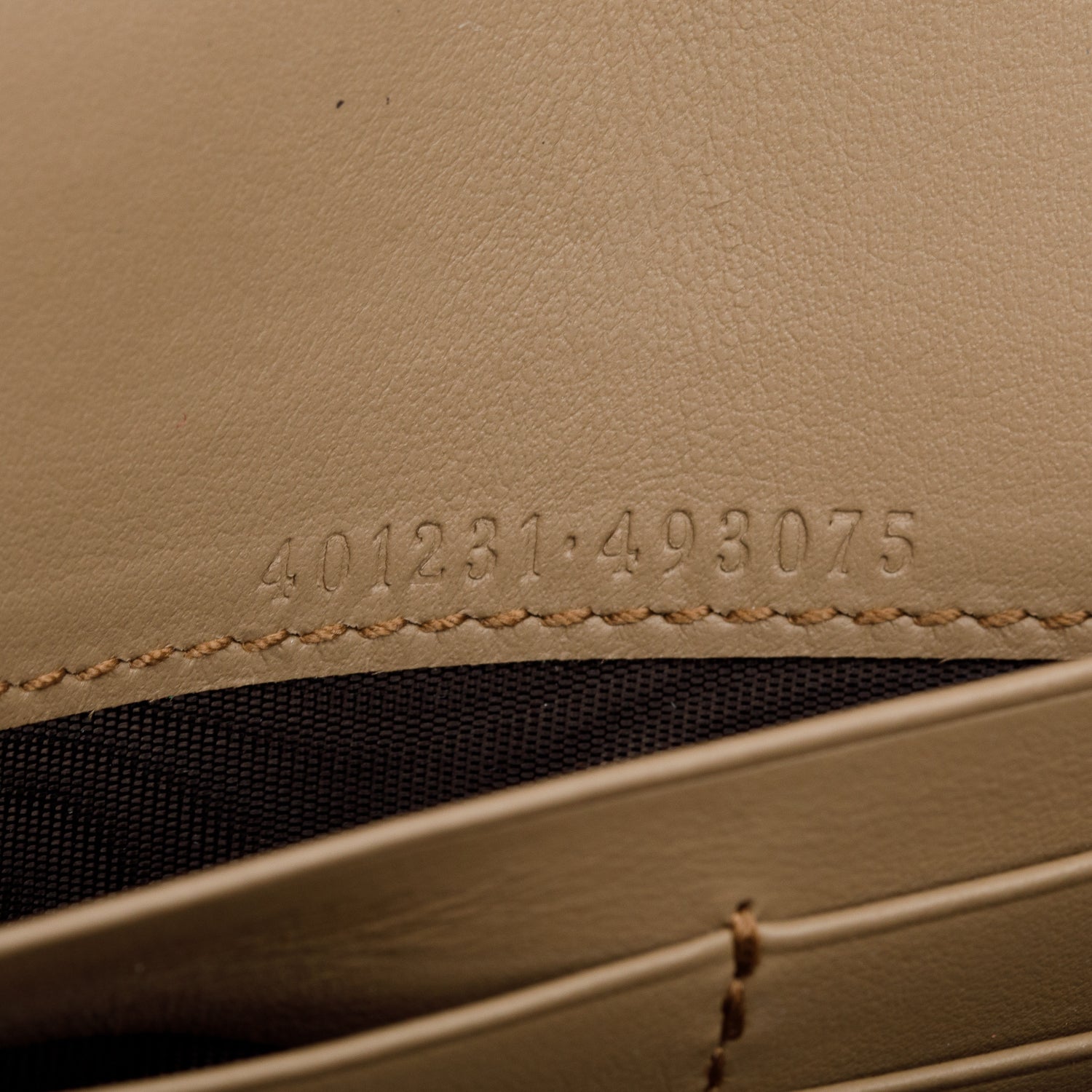 Gucci Dionysus GG Supreme Wallet on Chain w/ Box