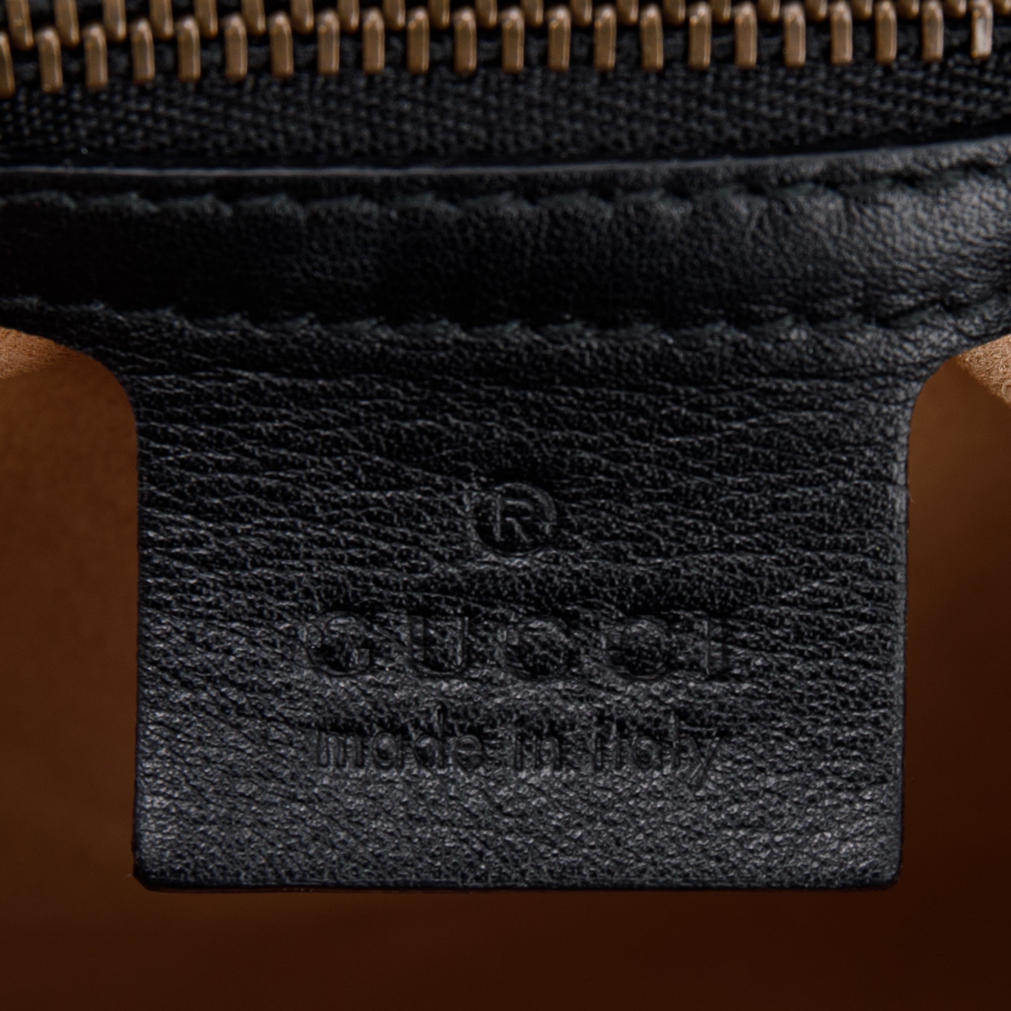 Gucci GG Marmont Matelasse Medium Shoulder Bag