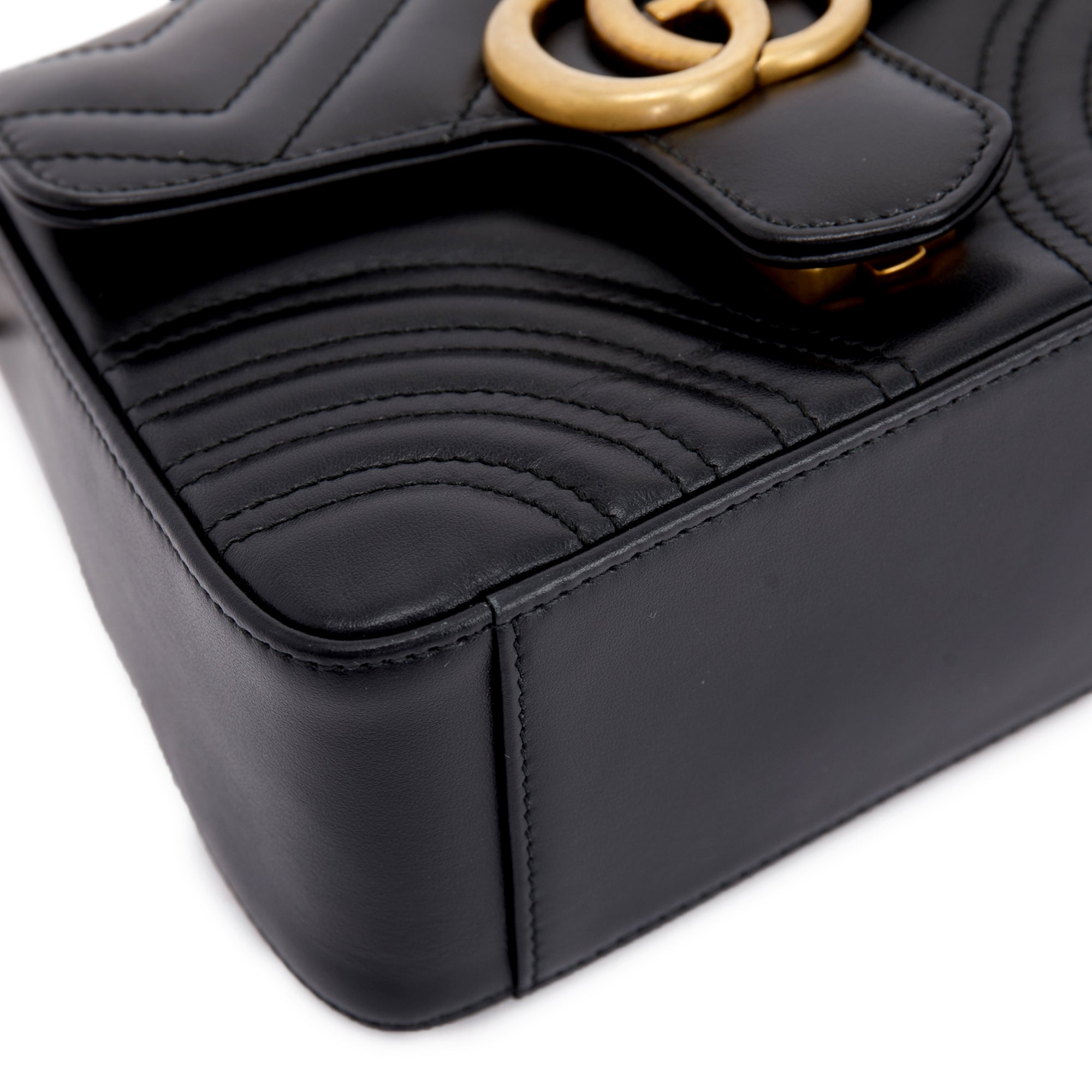 Gucci GG Marmont Mini Top Handle Bag