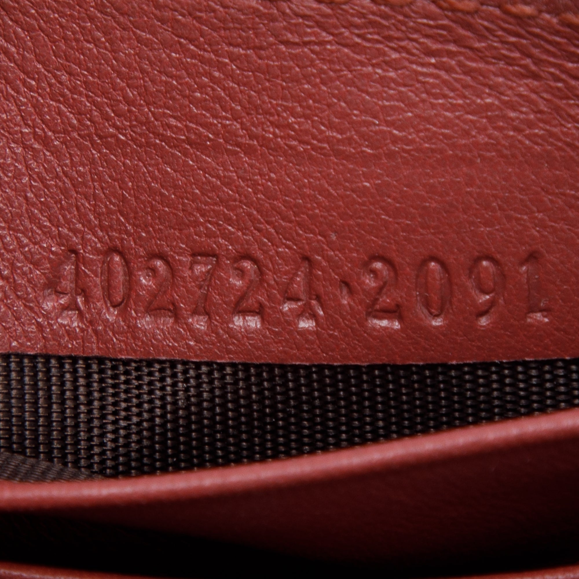 Gucci GG Supreme Blooms Wallet On Chain w/ Box