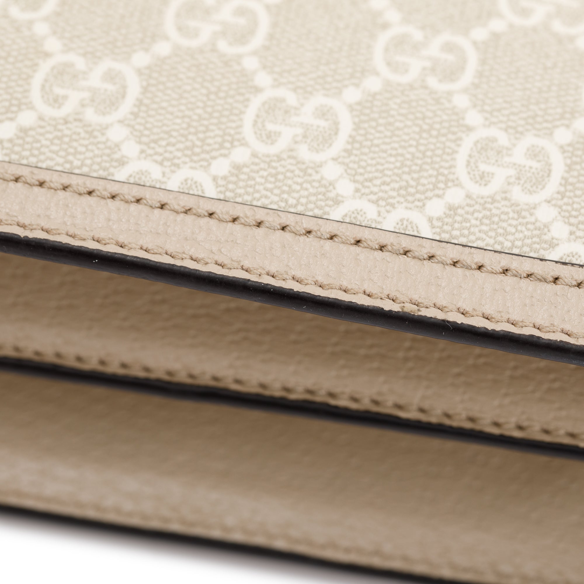 Gucci GG Supreme Monogram Small Ophidia Top Handle Bag