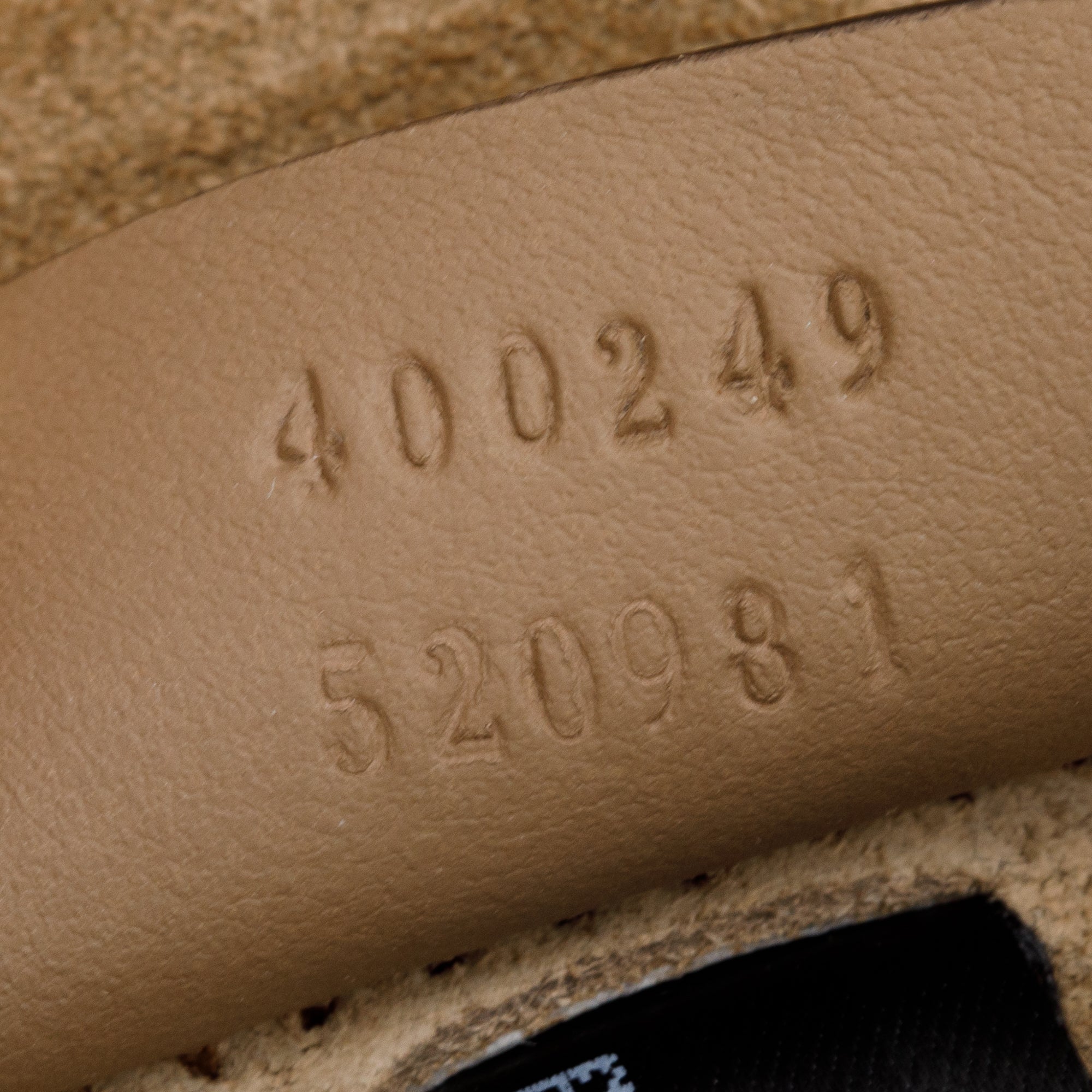 Gucci GG Supreme Small Dionysus Shoulder Bag