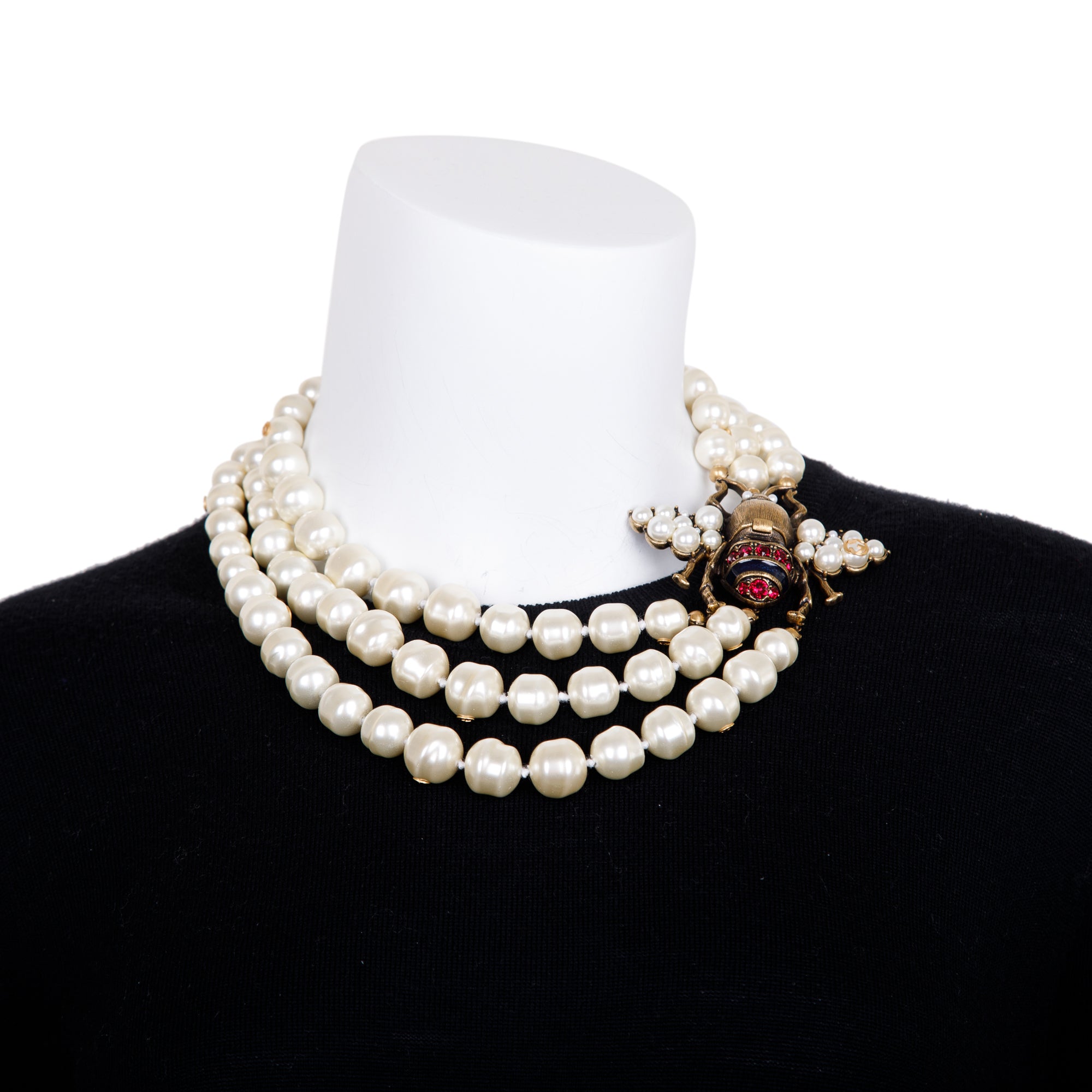 Gucci Glass Pearl Bee Necklace w/ Box