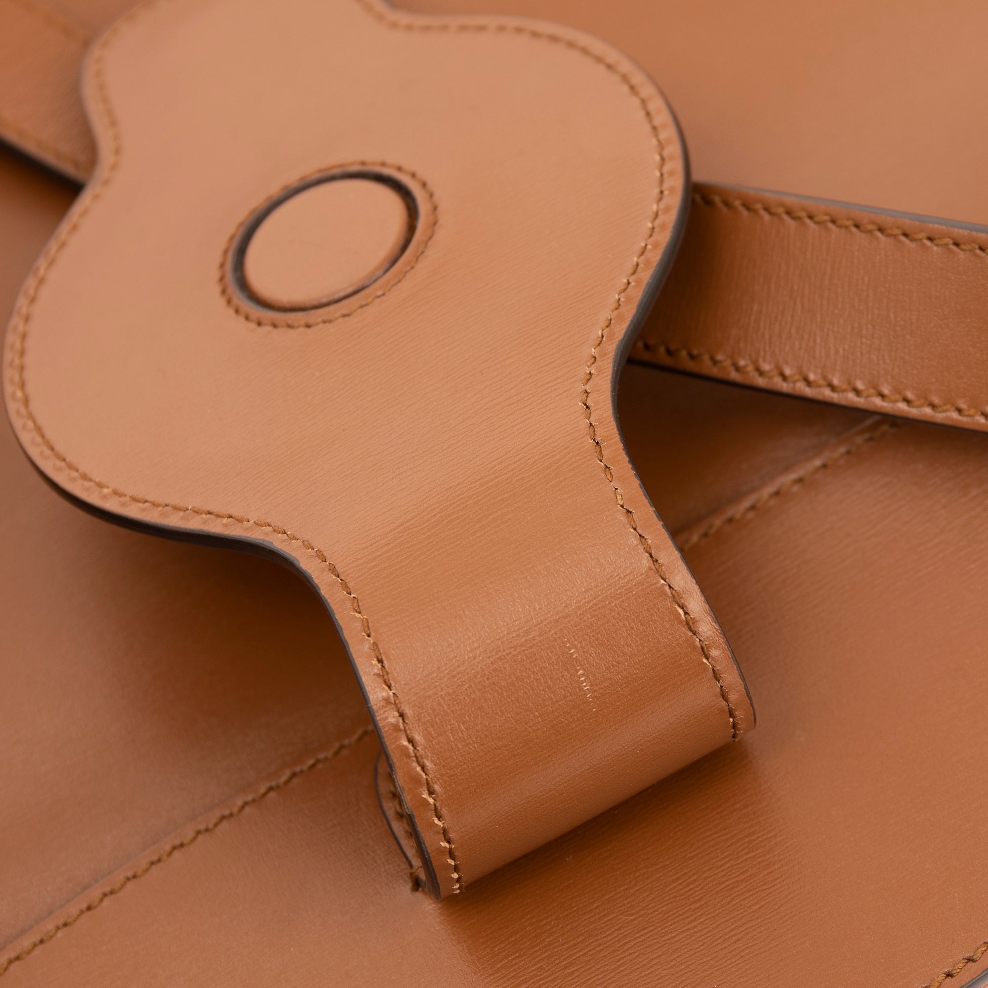 Gucci Medium Arli Shoulder Bag