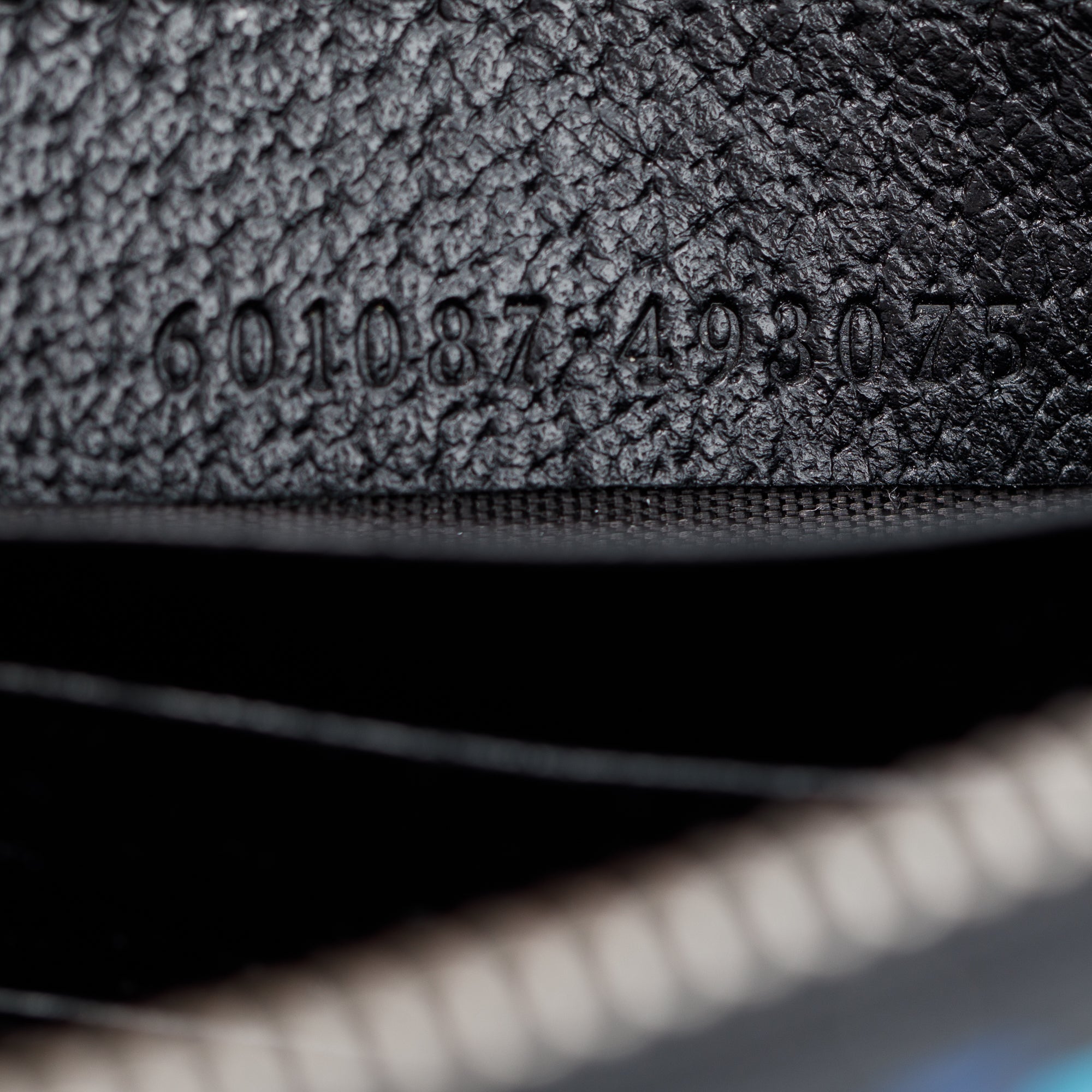 Gucci Multicolour GG Supreme Psychedelic Zip Wristlet Pouch