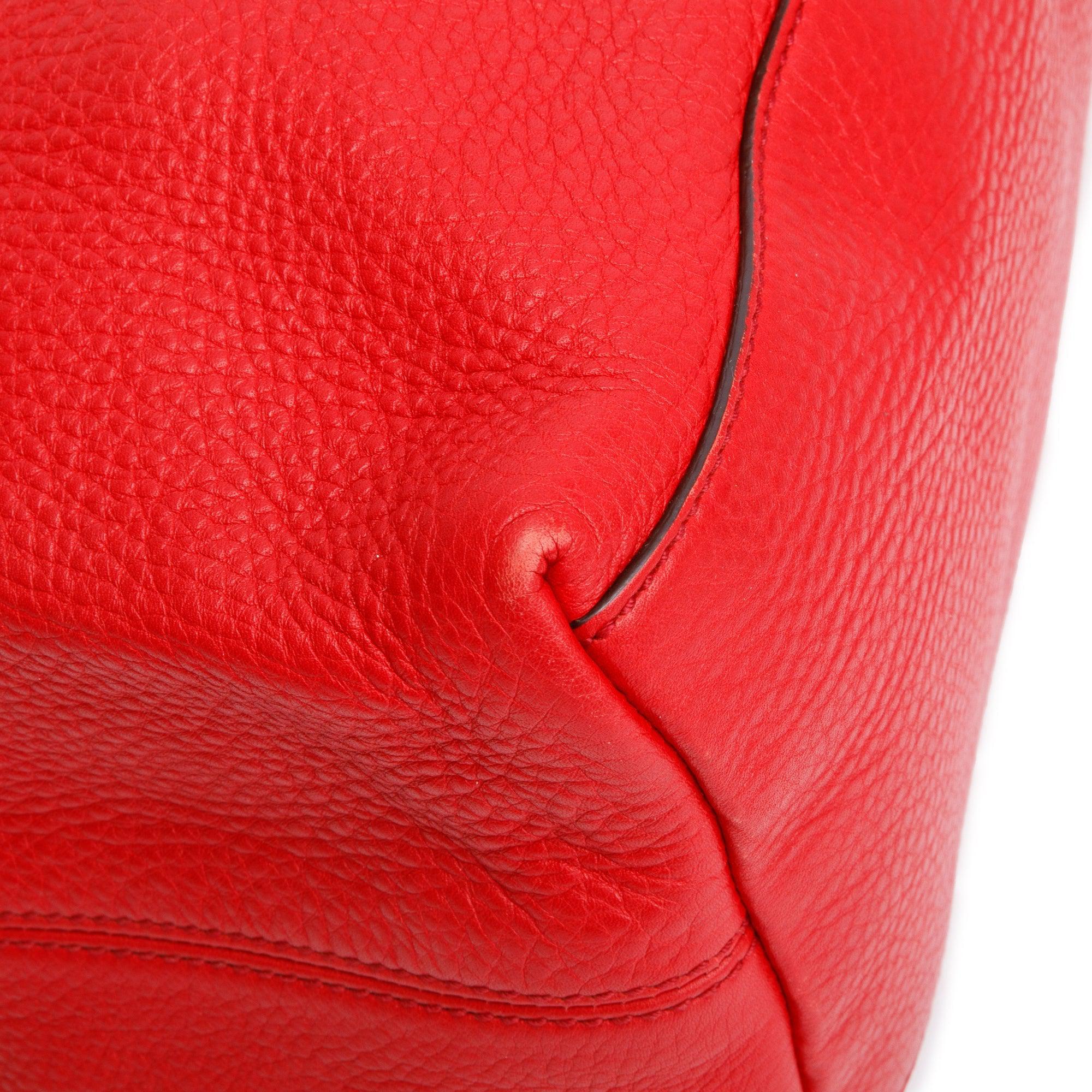 Gucci Red Pebbled Calfksin Leather Medium Soho Chain Tote