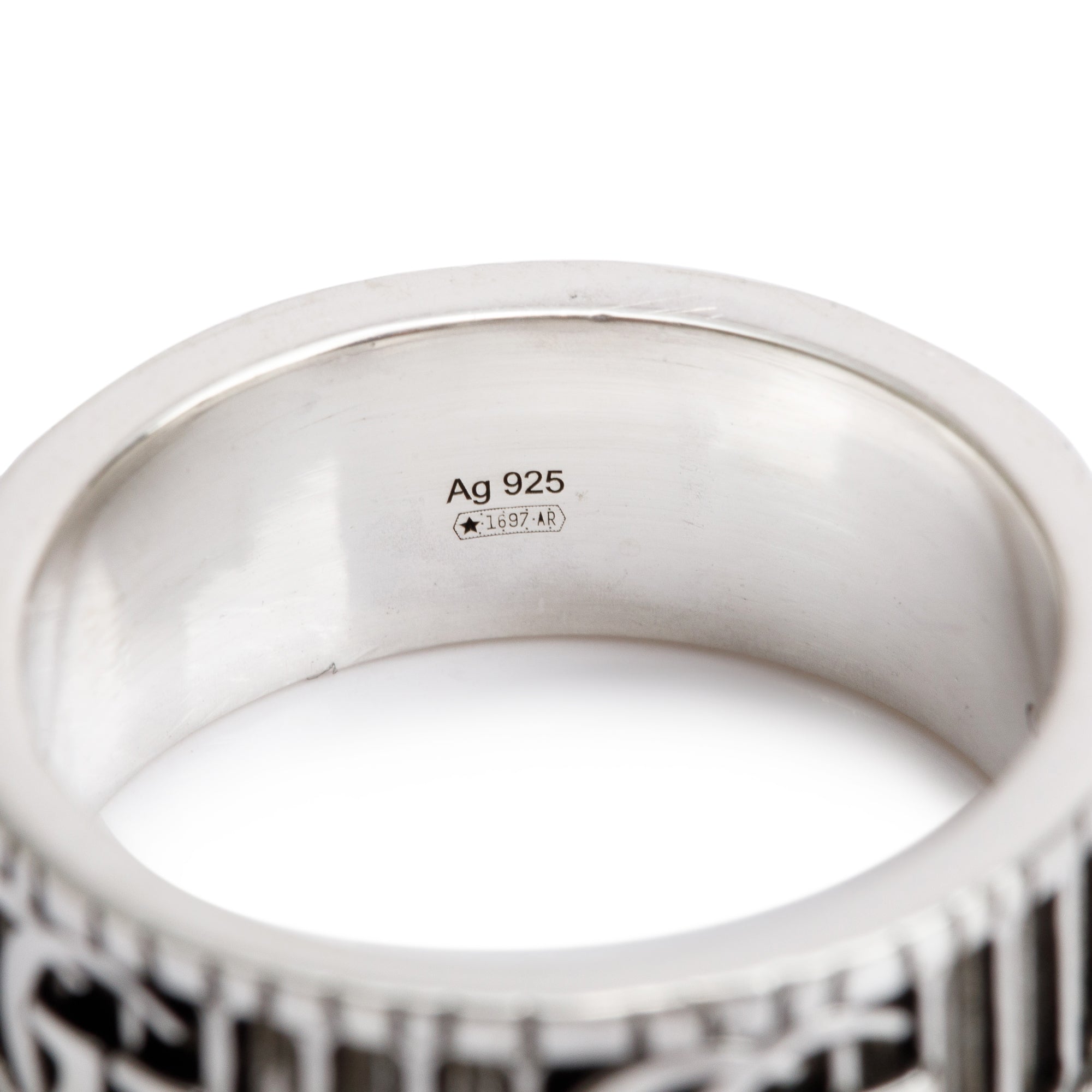 Gucci Sterling Silver Interlocking G Band Ring, Size 17 7.75