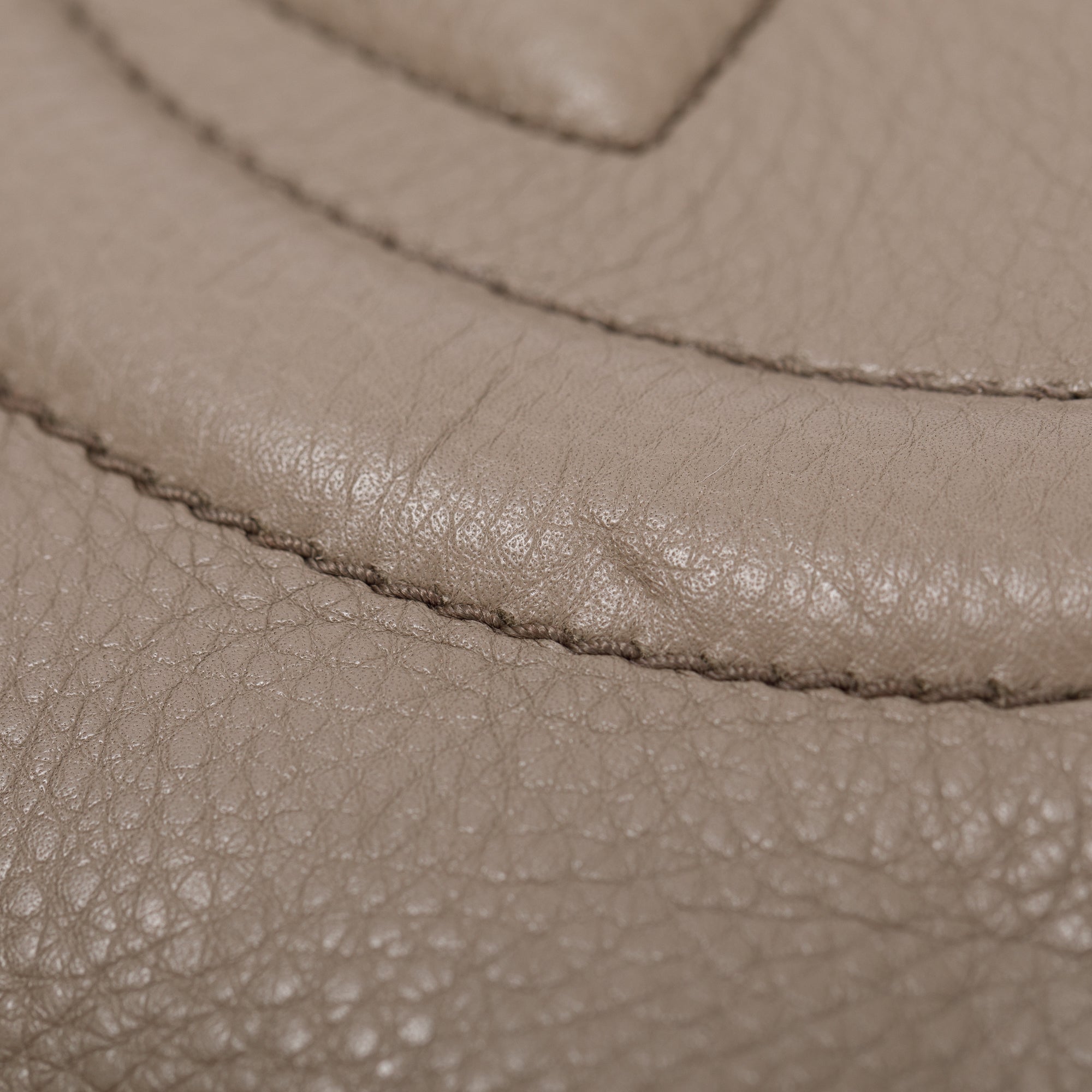 Gucci Taupe Pebbled Calfskin Leather Medium Soho Tote