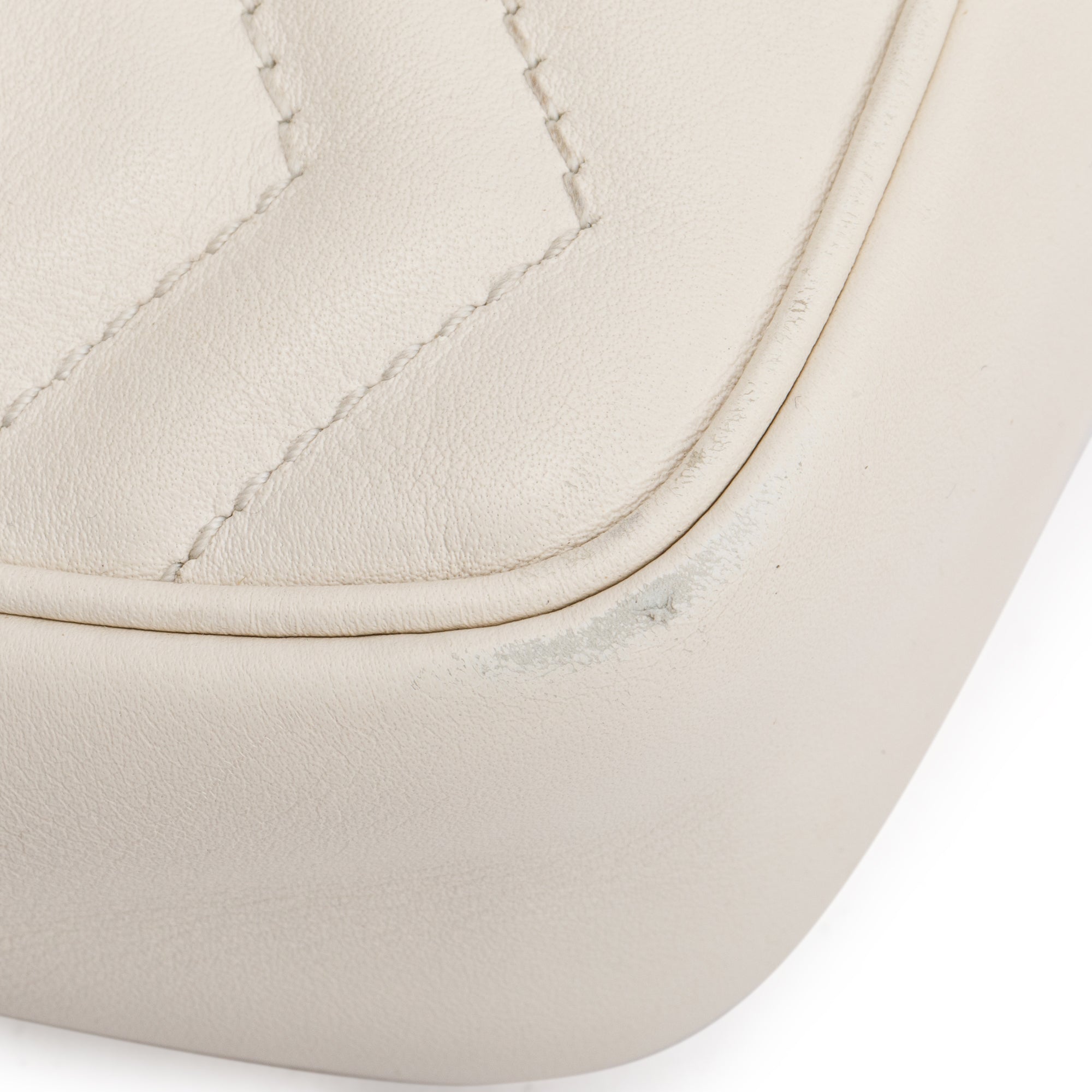 Gucci White GG Marmont Matelasse Leather Super Mini Bag