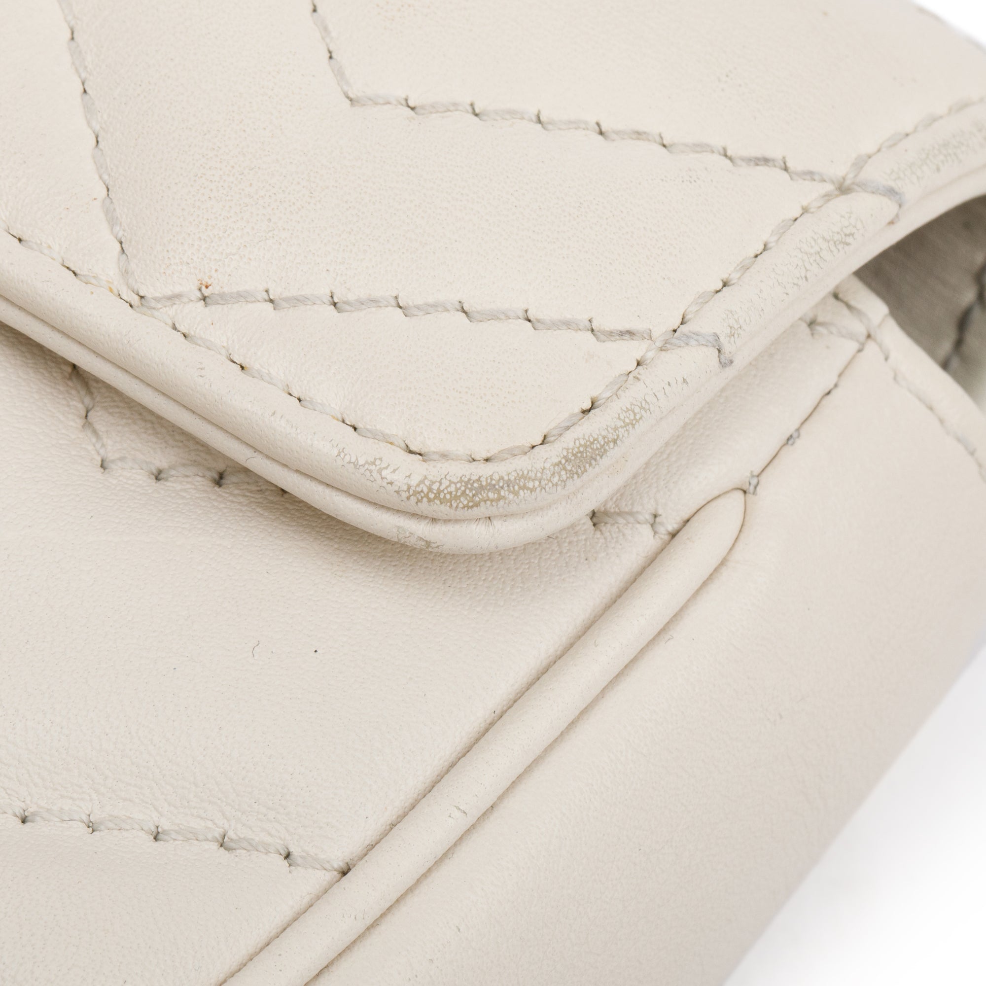 Gucci White GG Marmont Matelasse Leather Super Mini Bag