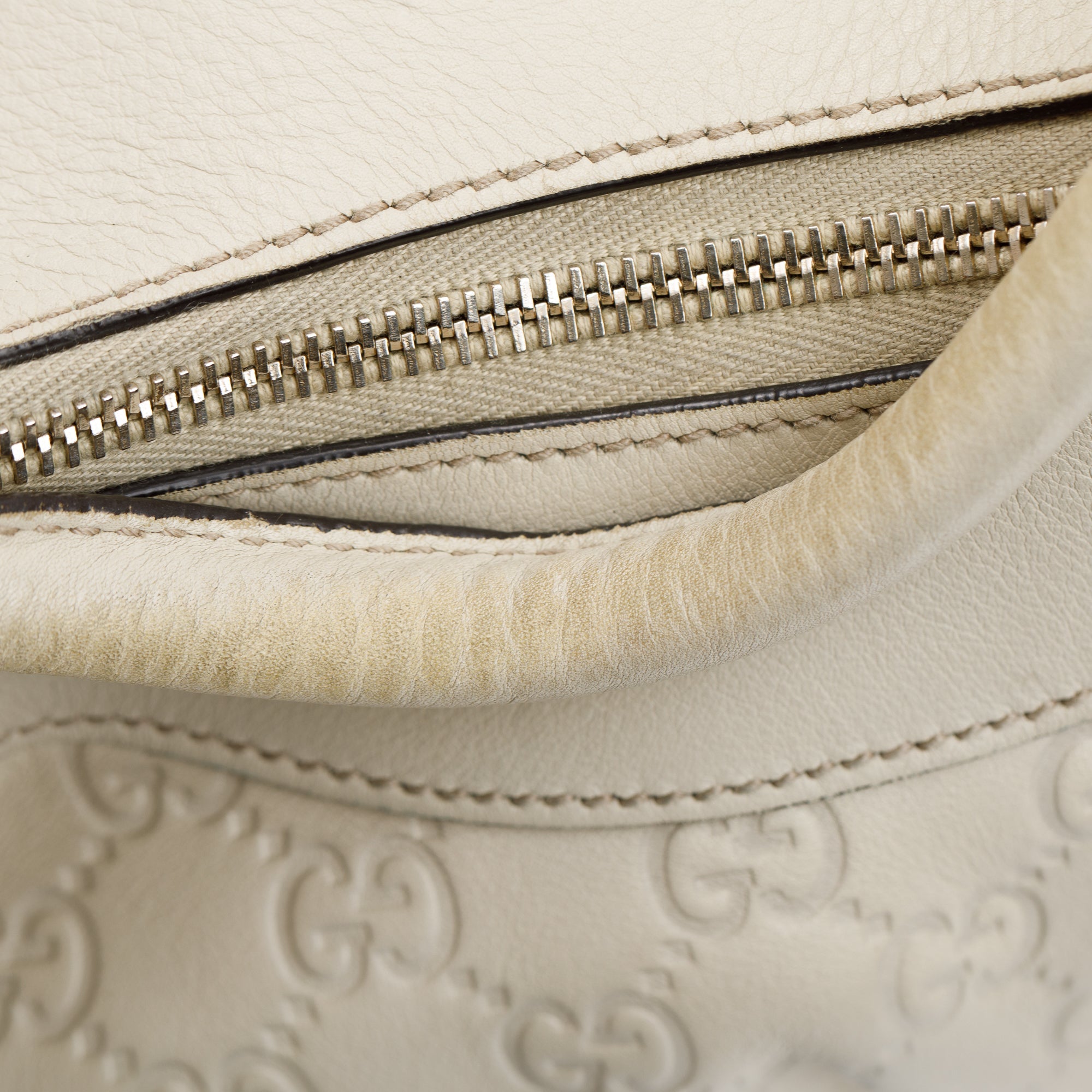 Gucci White GG Signature Leather Small Abbey D-Ring Hobo