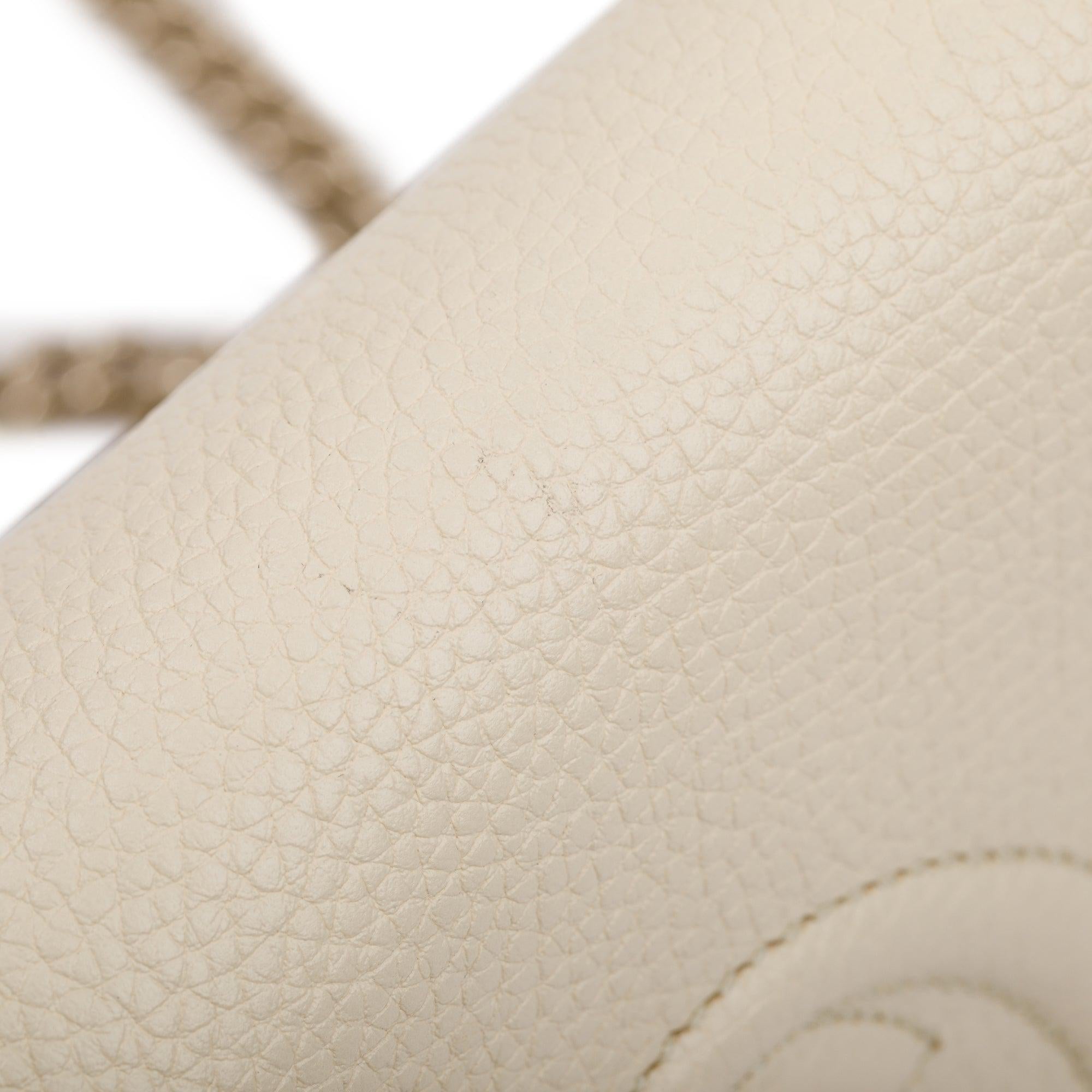 Gucci White Grained Calfskin Leather Medium Soho Chain Crossbody Bag w/ Box