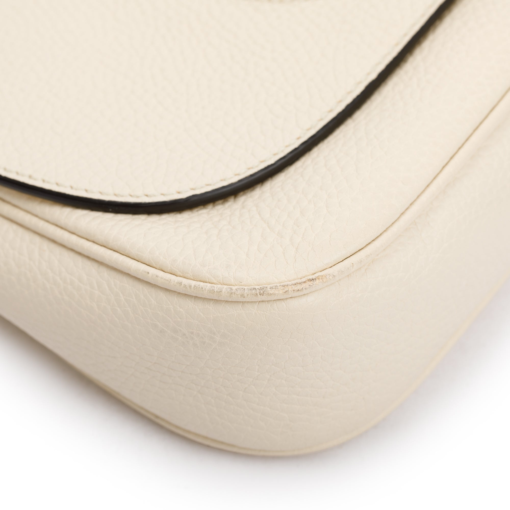 Gucci White Grained Calfskin Leather Medium Soho Chain Crossbody Bag w/ Box