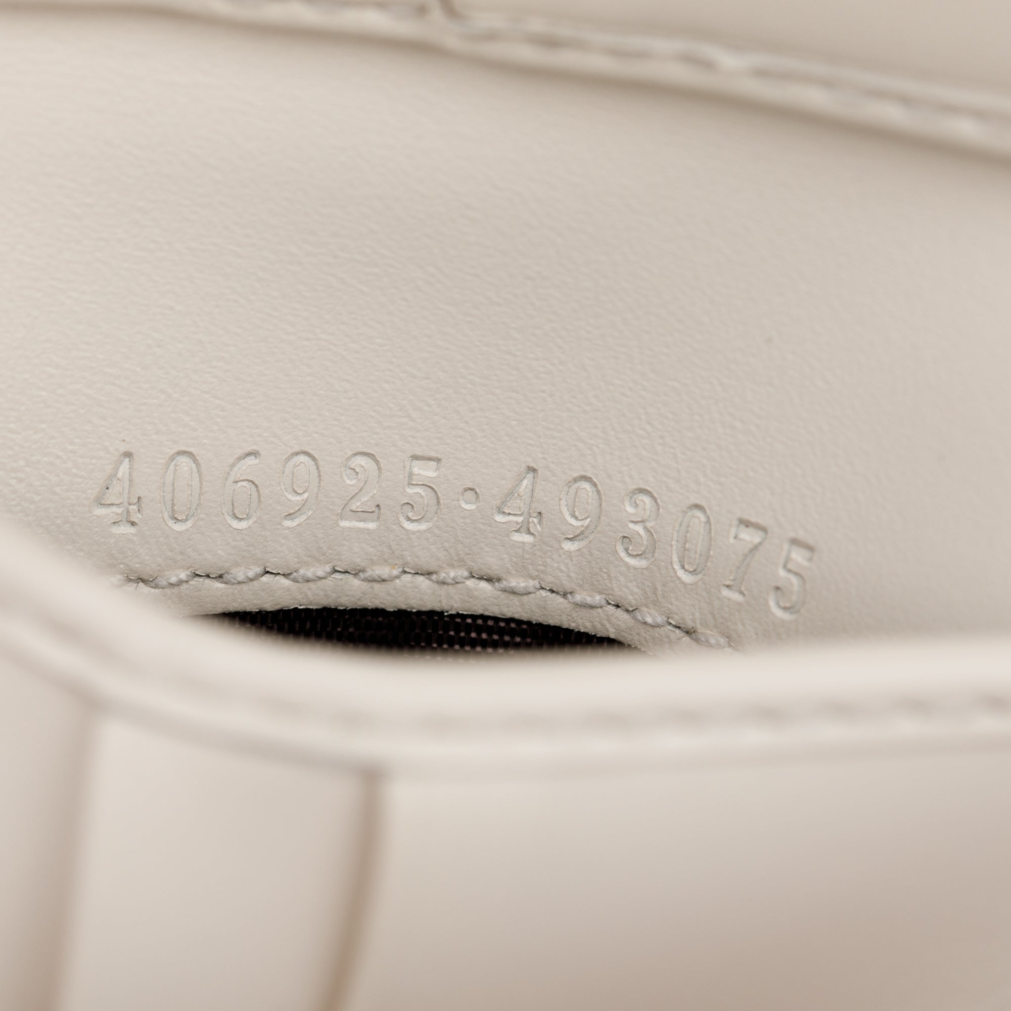 Gucci White Guccisimma Leather Compact Bow Wallet w/ Box