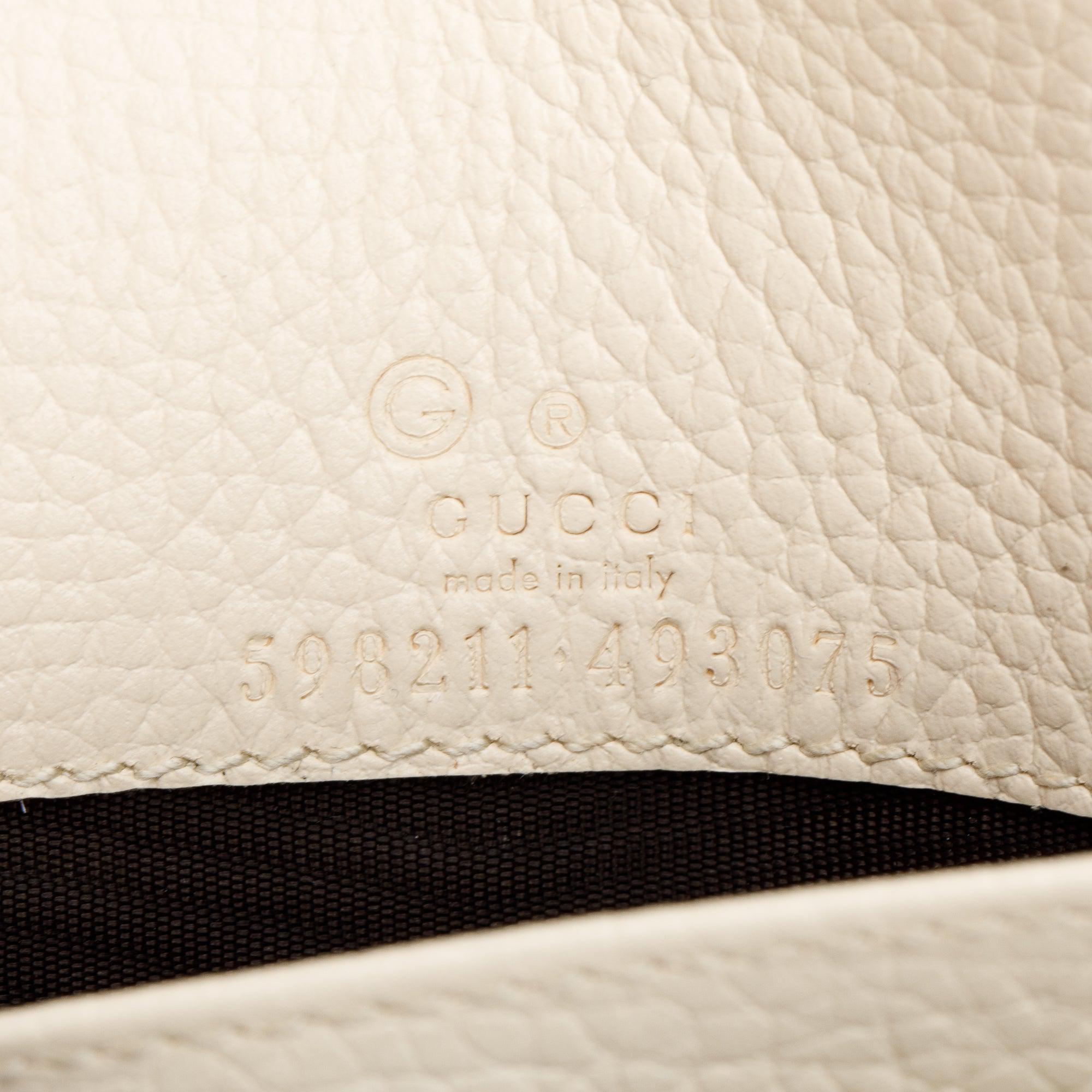 Gucci White Pebbled Calfskin Soho Wallet On Chain w/ Box